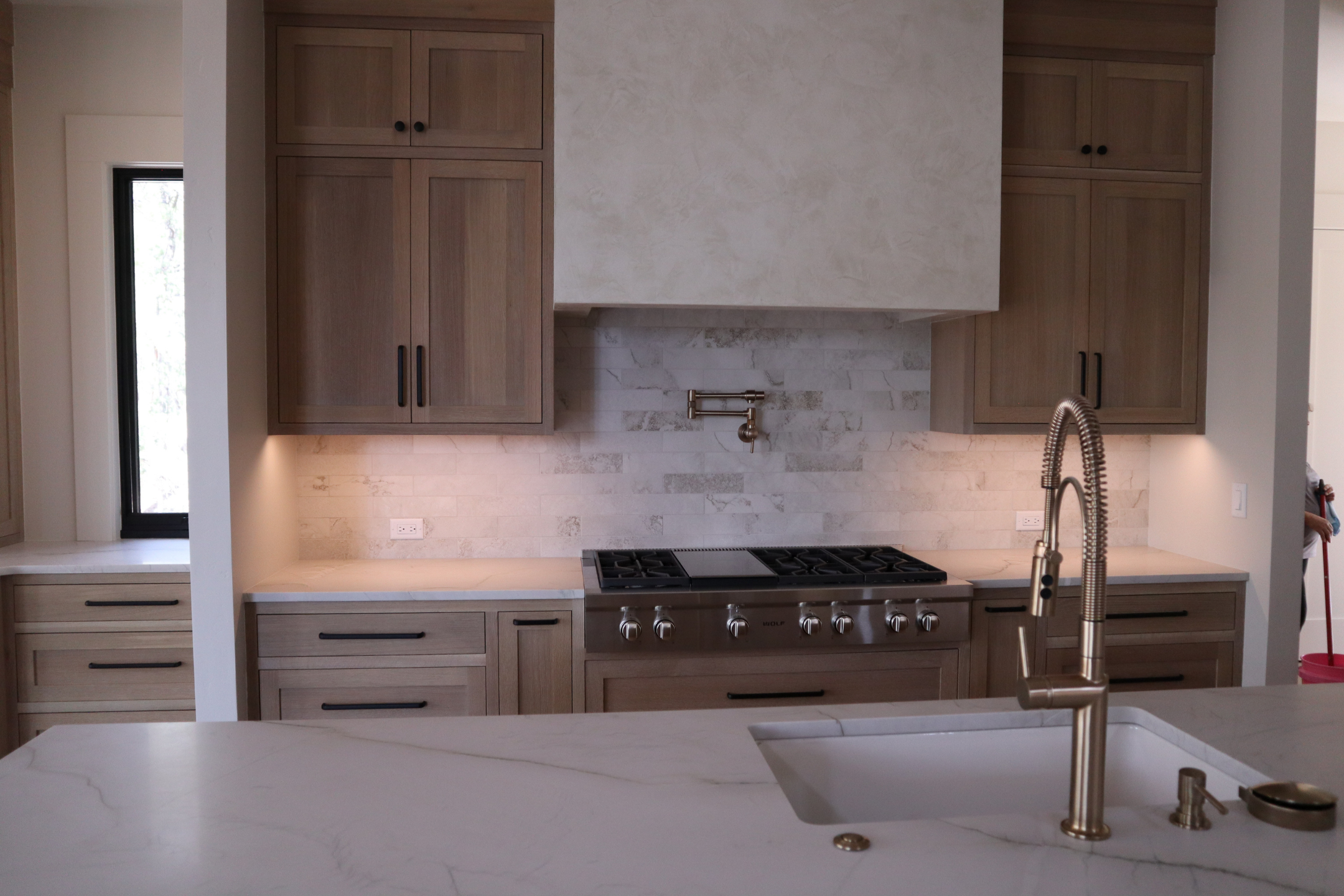 Kitchen Close Up Under lights on.png