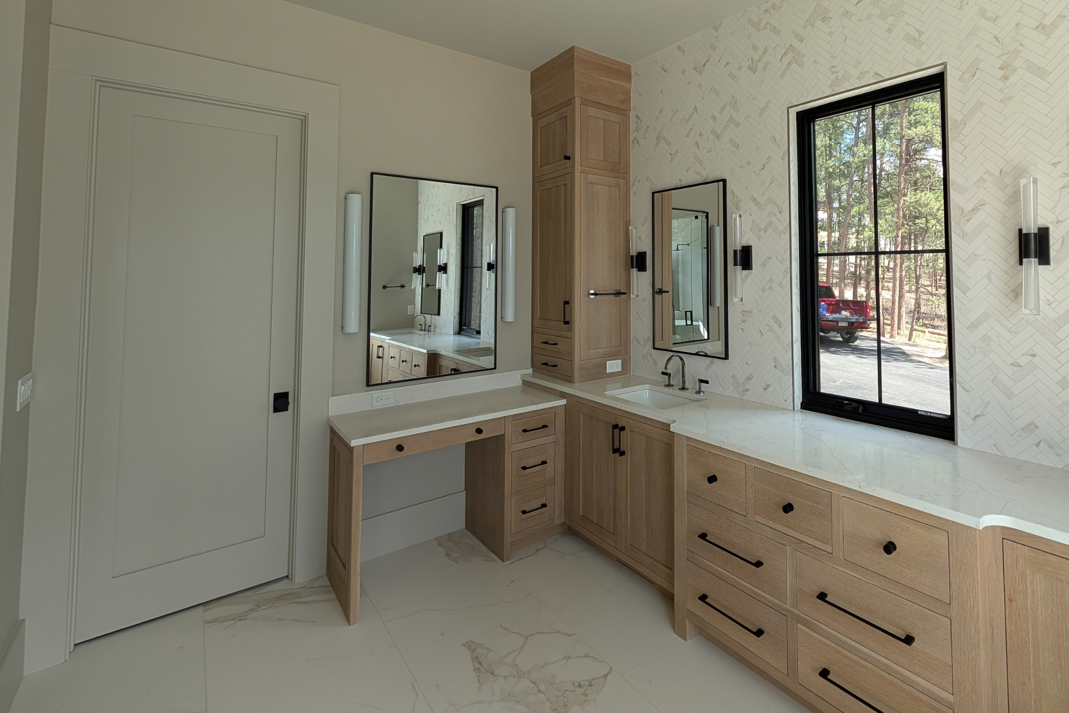 Vanity Wide Shot.png