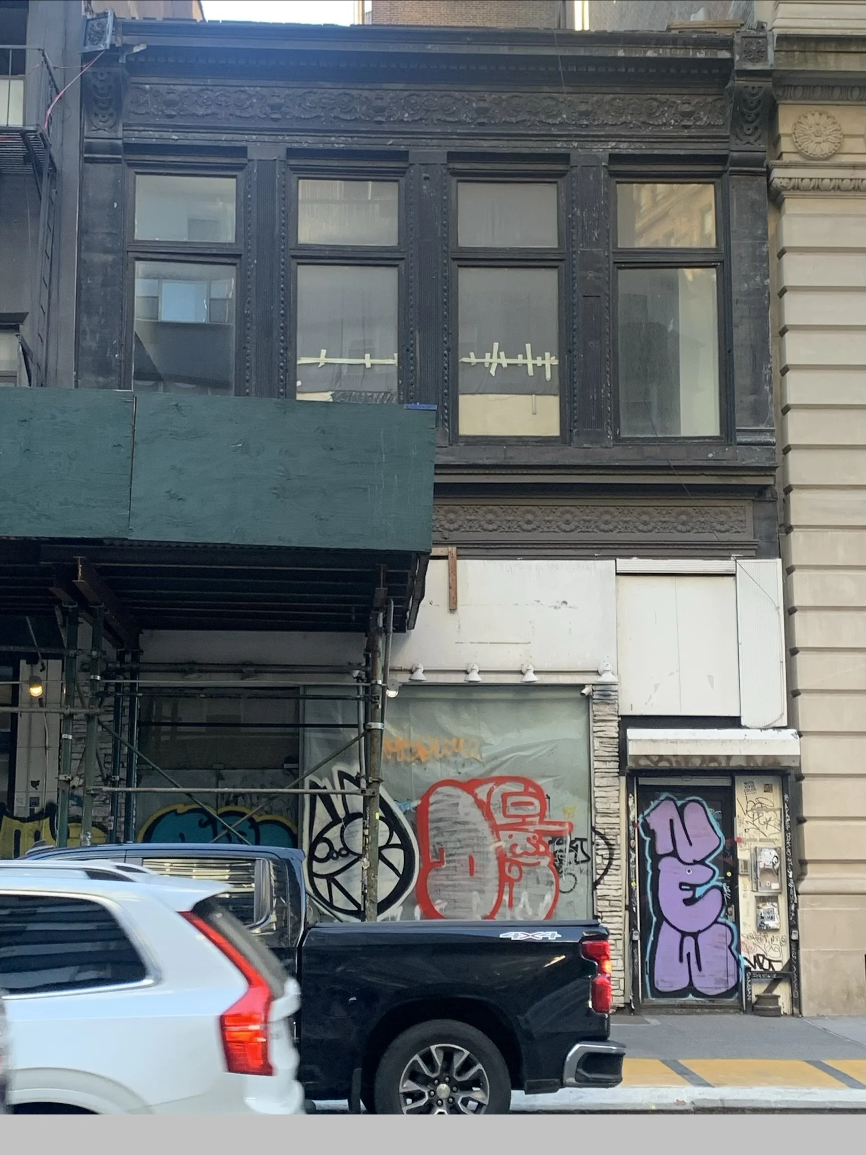 815 Broadway, NYC, 2024.  Over 100 years after Morris Newman's first clothing business on 2nd floor at same location. 