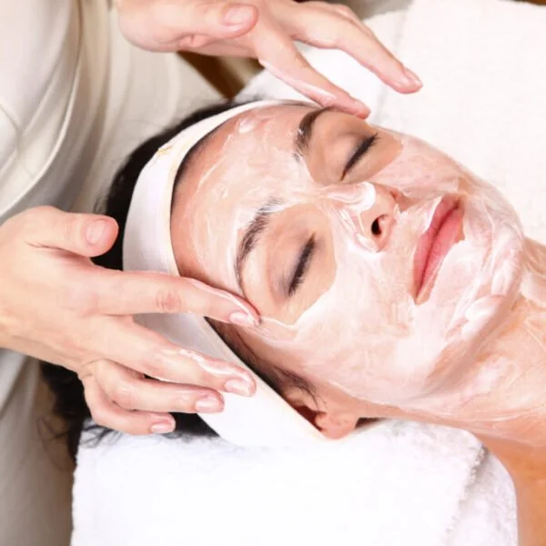 DERMA GLOW FACIAL
