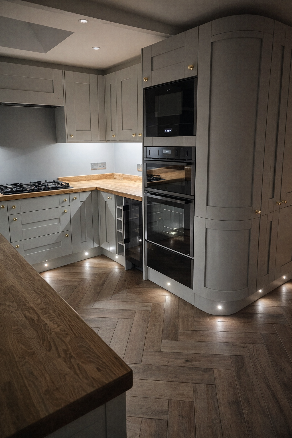 Somersham Kitchen Refined.png