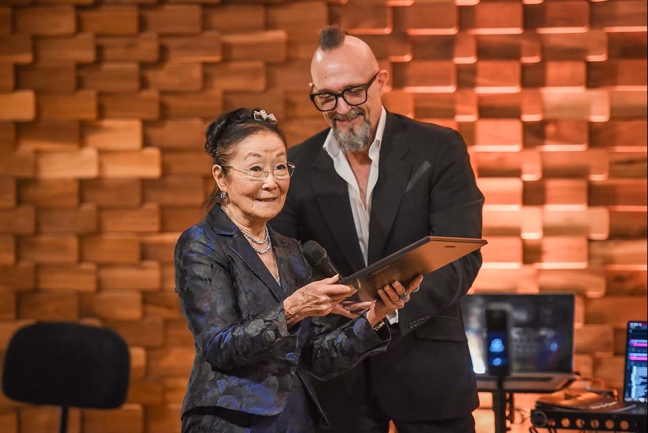 An Interactive, Candlelight Concert!