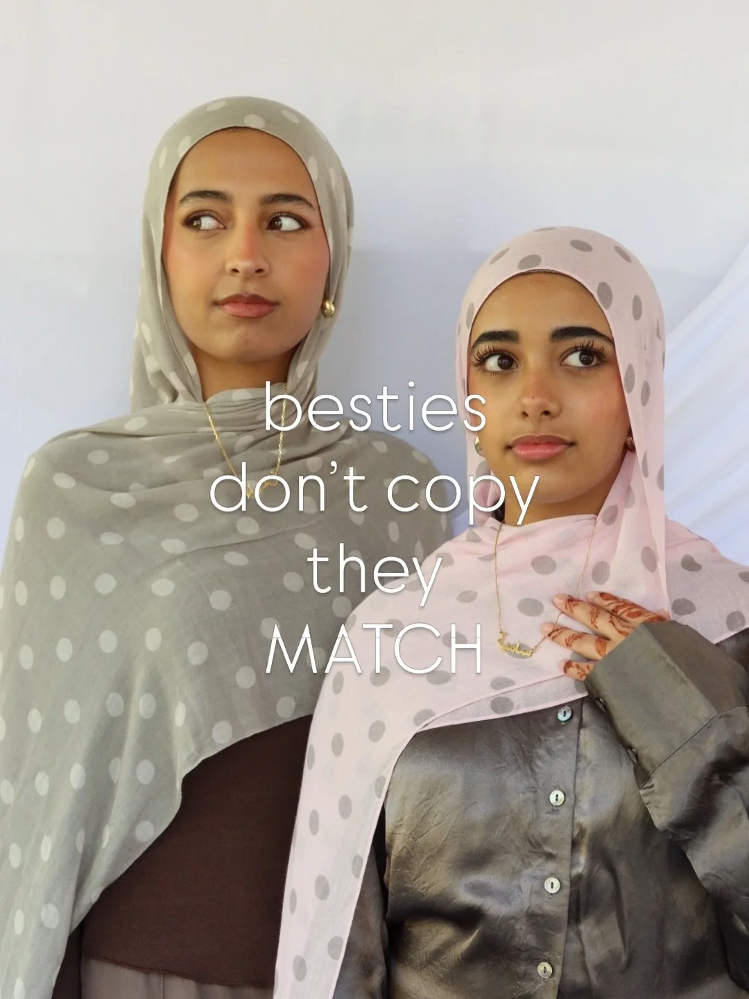Matching polka dot hijabs yes plsss 🙌🏼
.
.
.
.
#matching #besties #twinning #polkadots #hijabs