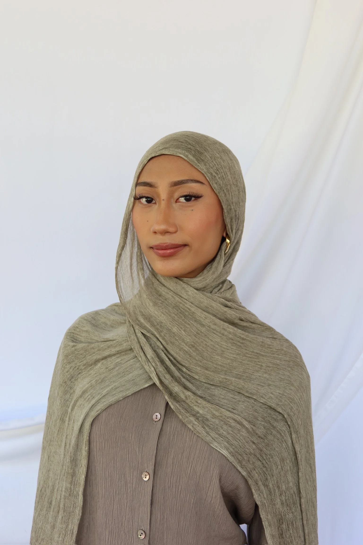 Pepper Crinkle Hijab