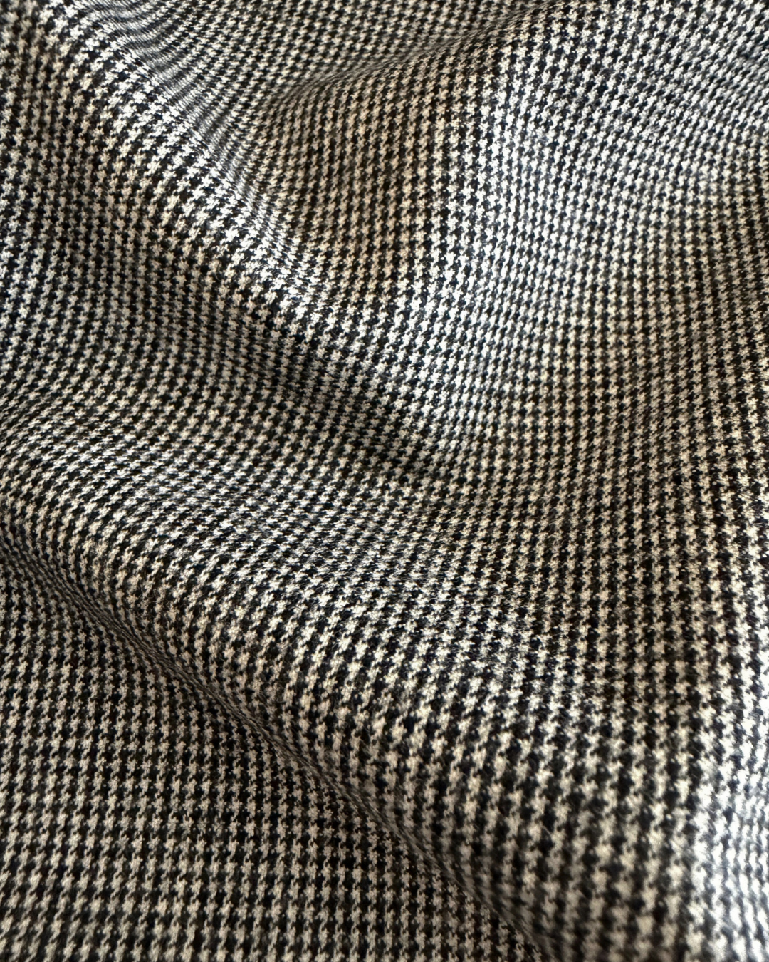 Houndstooth Wool.png