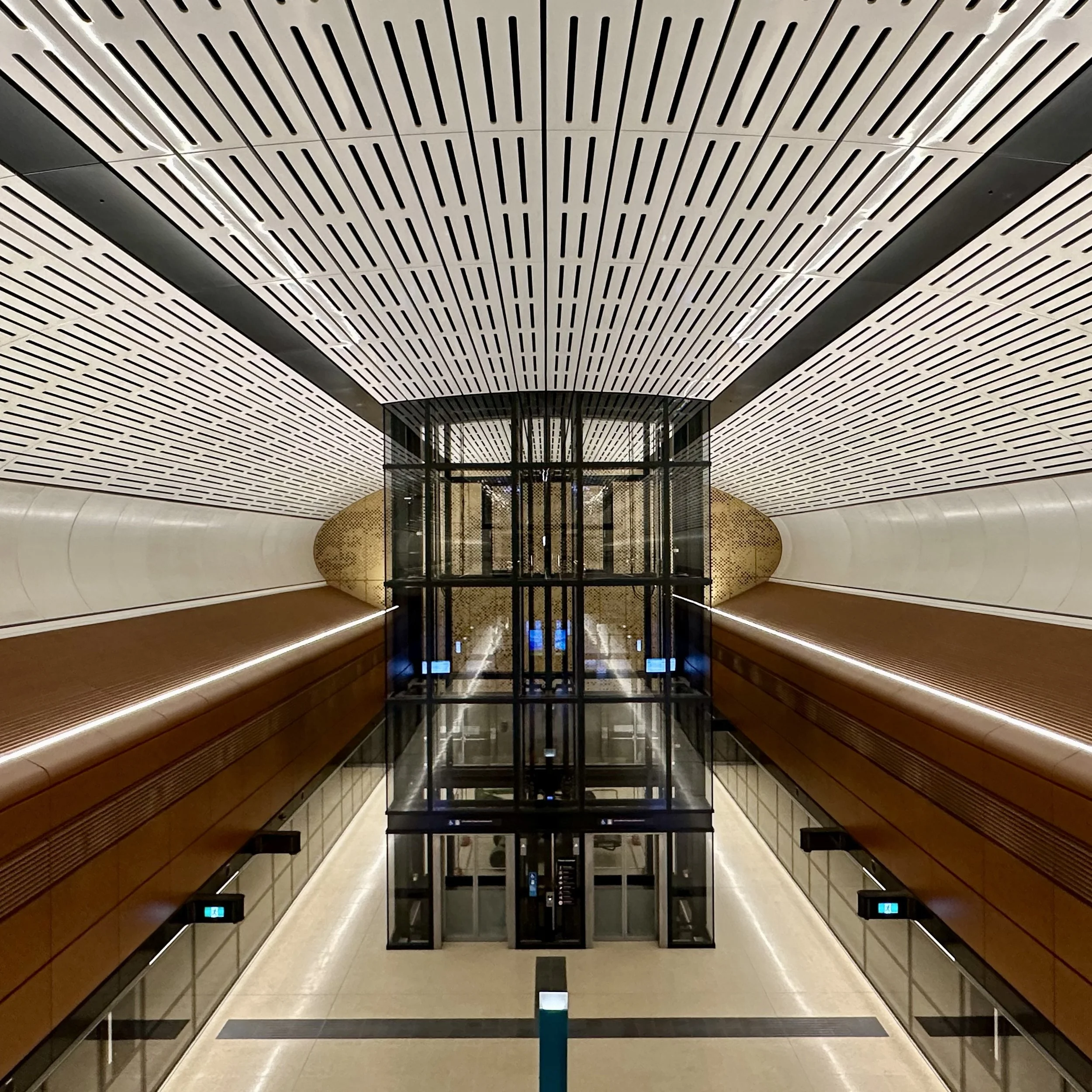 Victoria Cross Station