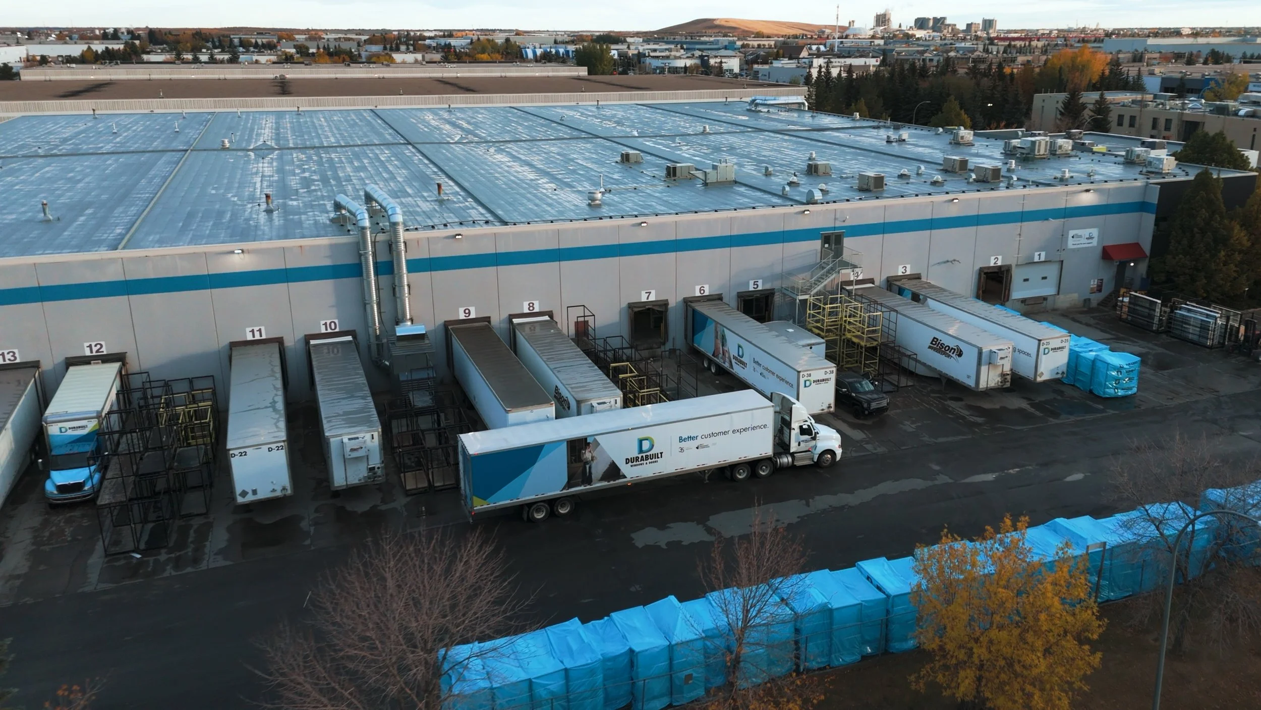 3 - 53' TRAILERS.jpg