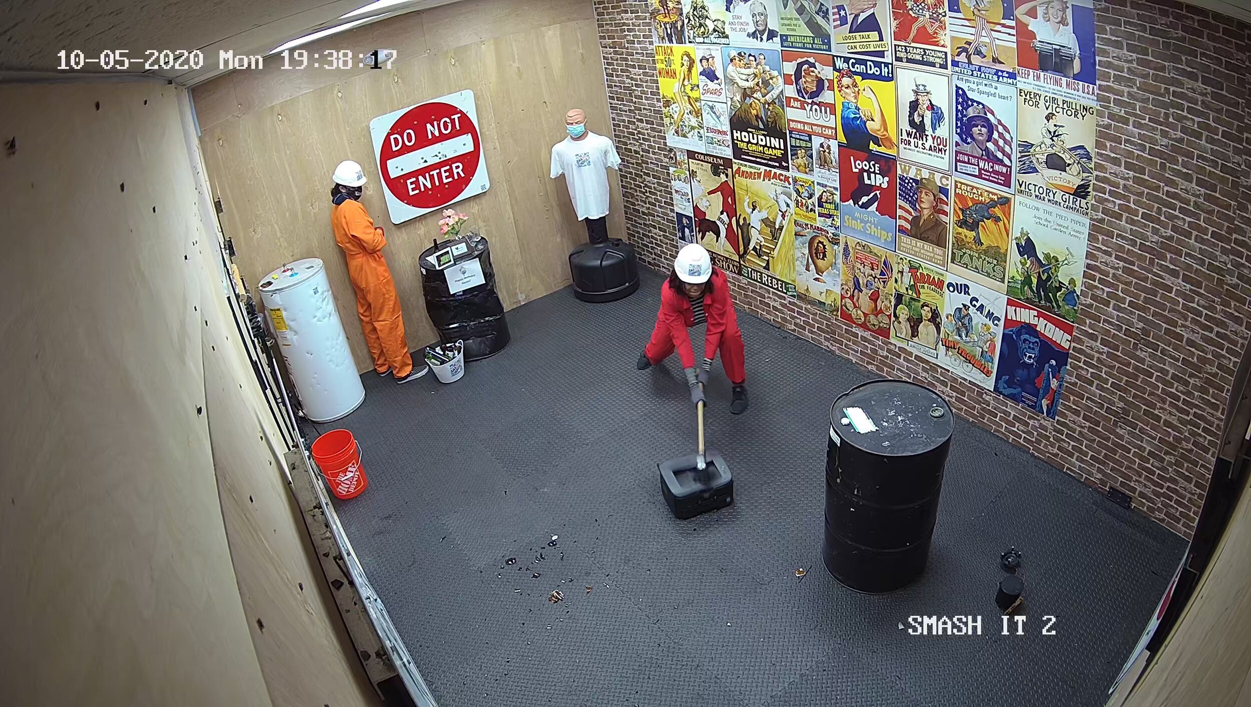 Having smashit time with friends @ The Smashit House Davie