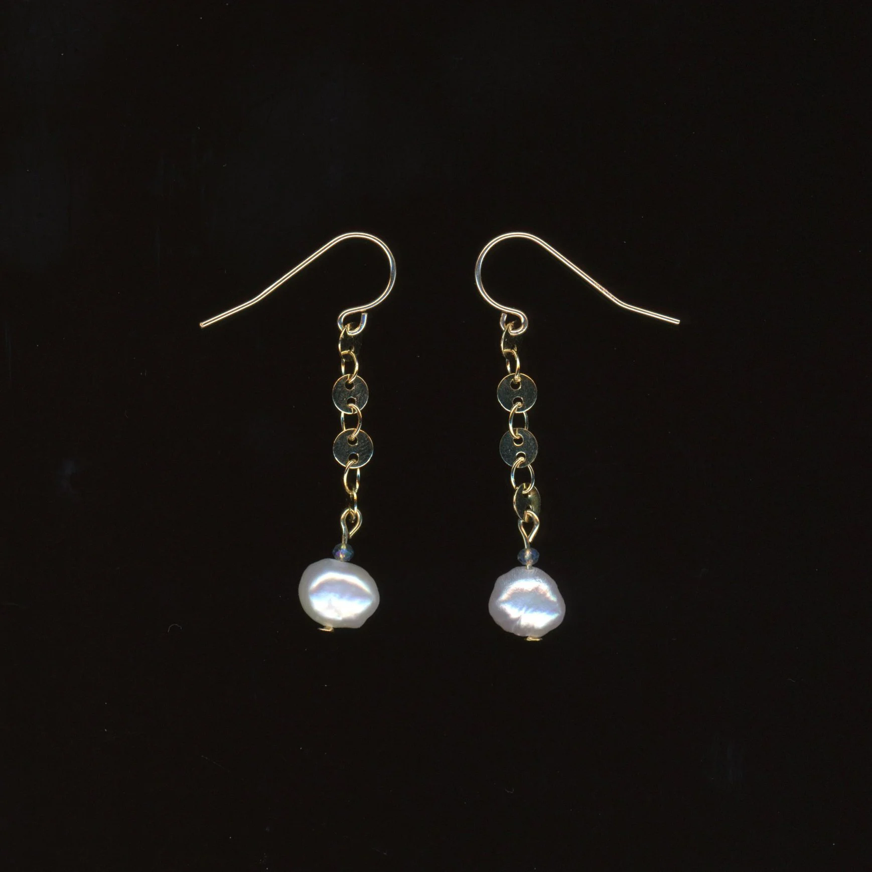 Dangling Freshwater Pearl
