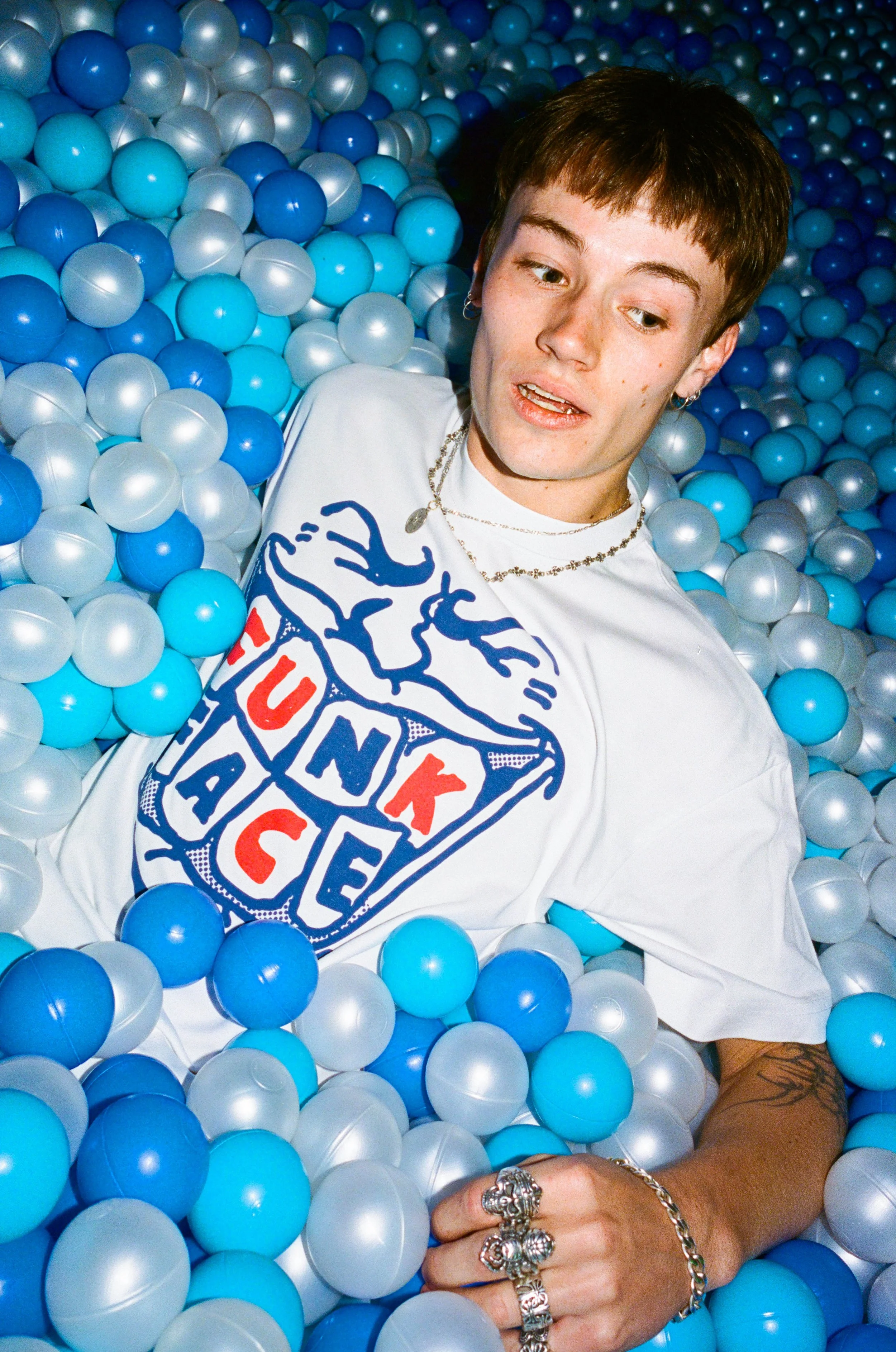FUNK FACE BOX FIT TEE, CARNIVALE