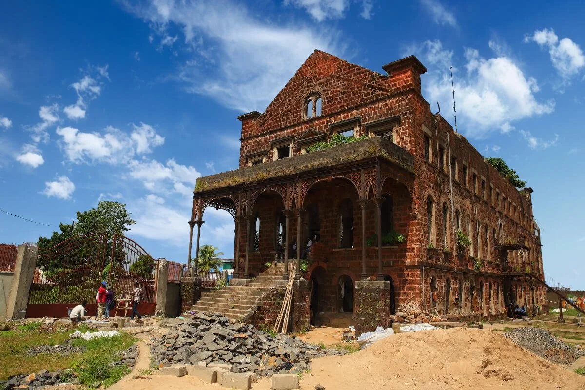 Old Fourah Bay College (1).jpg