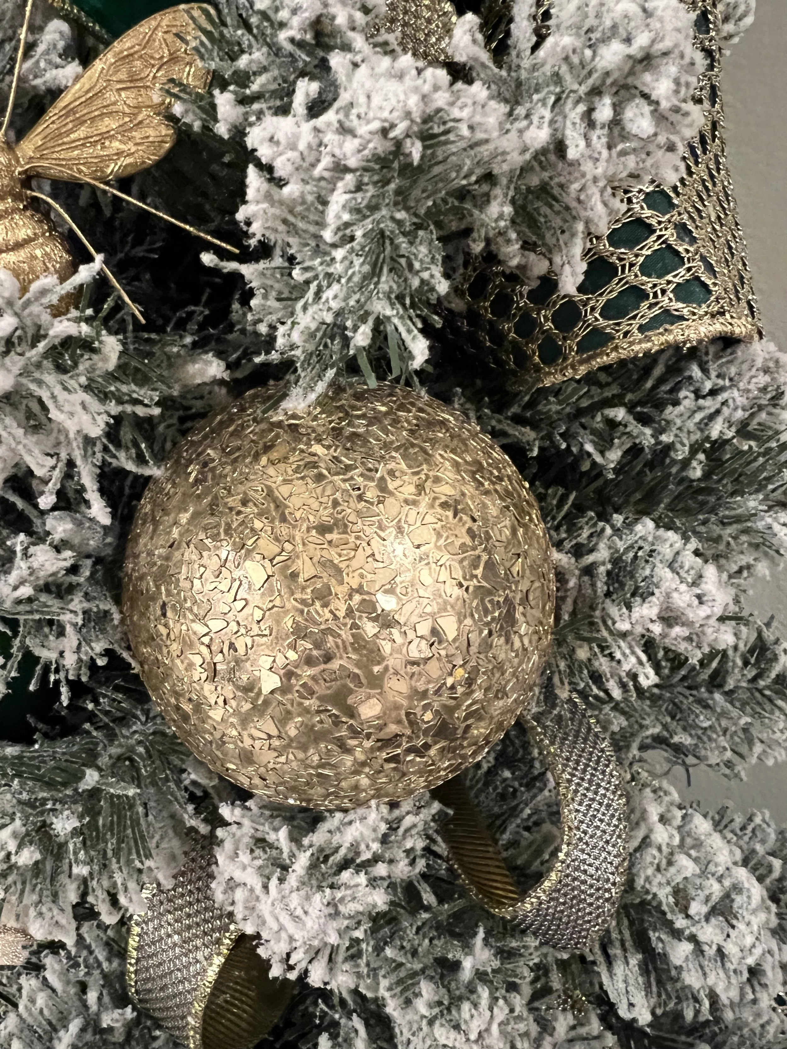 BR Tree gold ornament close up.jpeg