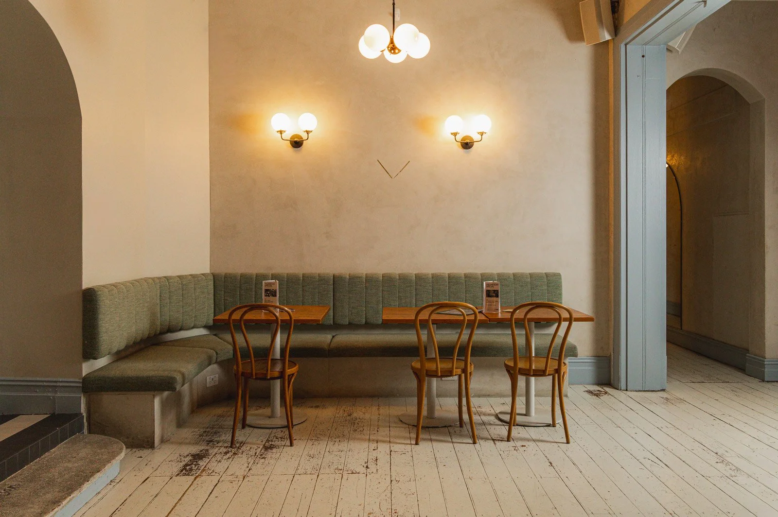 Group dining and private events at Captain Cook Hotel in Paddington