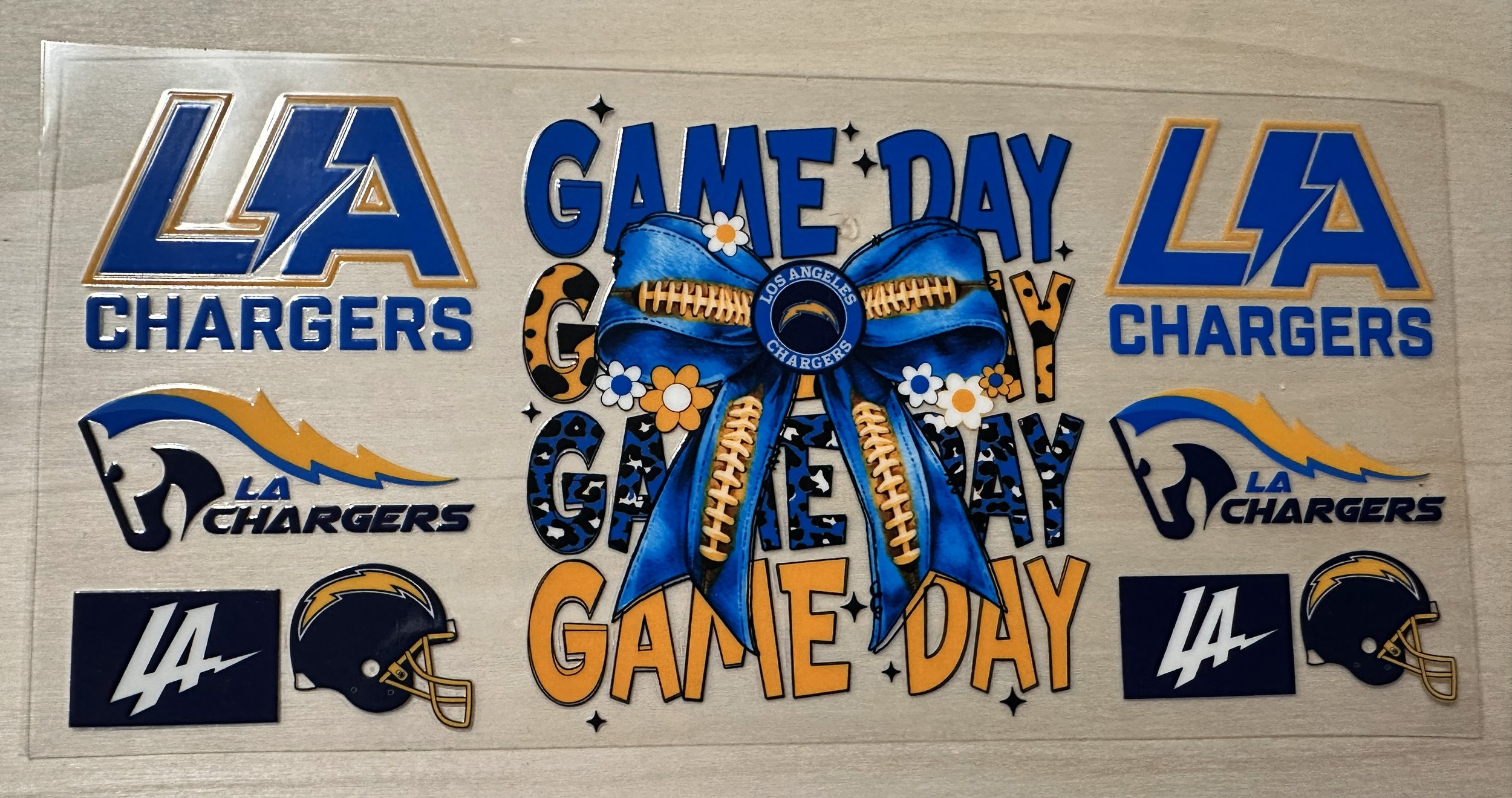 LA Chargers- Bow-FLowers