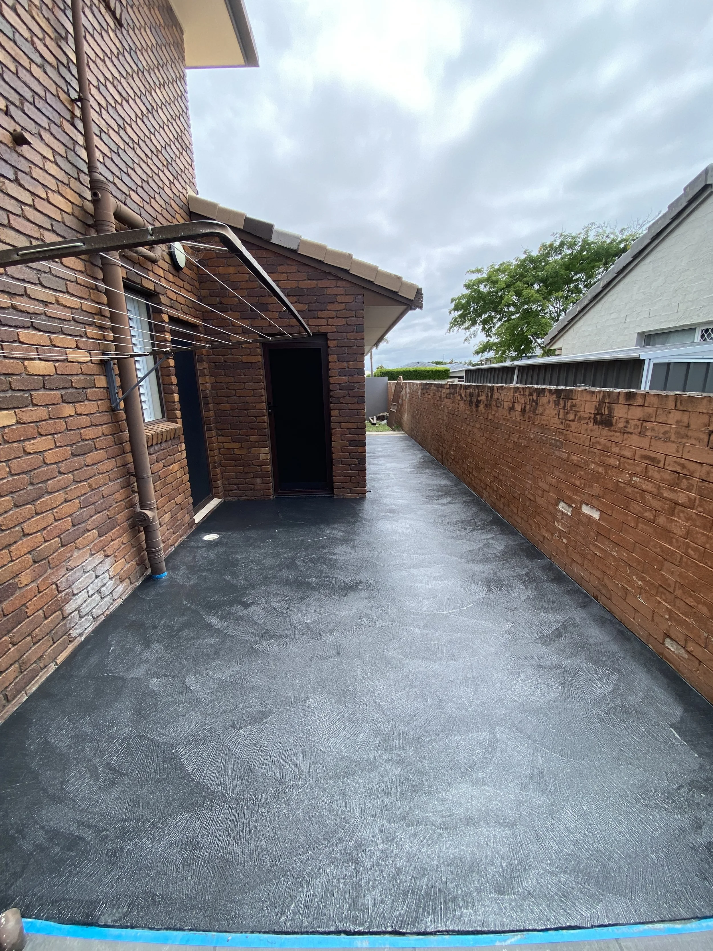 IDEAL WORK Rasico External Microcement - Decorative overlay on grinded concrete, water proof, high Mpa, wide range of colour  