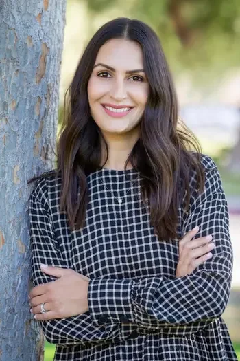 Nikki Olson Orange County realtor Coldwell Banker