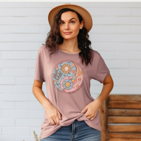 Women's Retro Vibe Balance T-Shirt