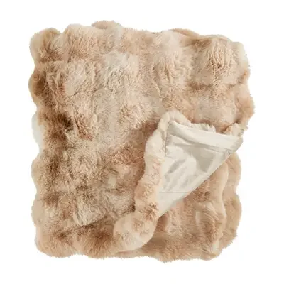 fur throw 2.webp