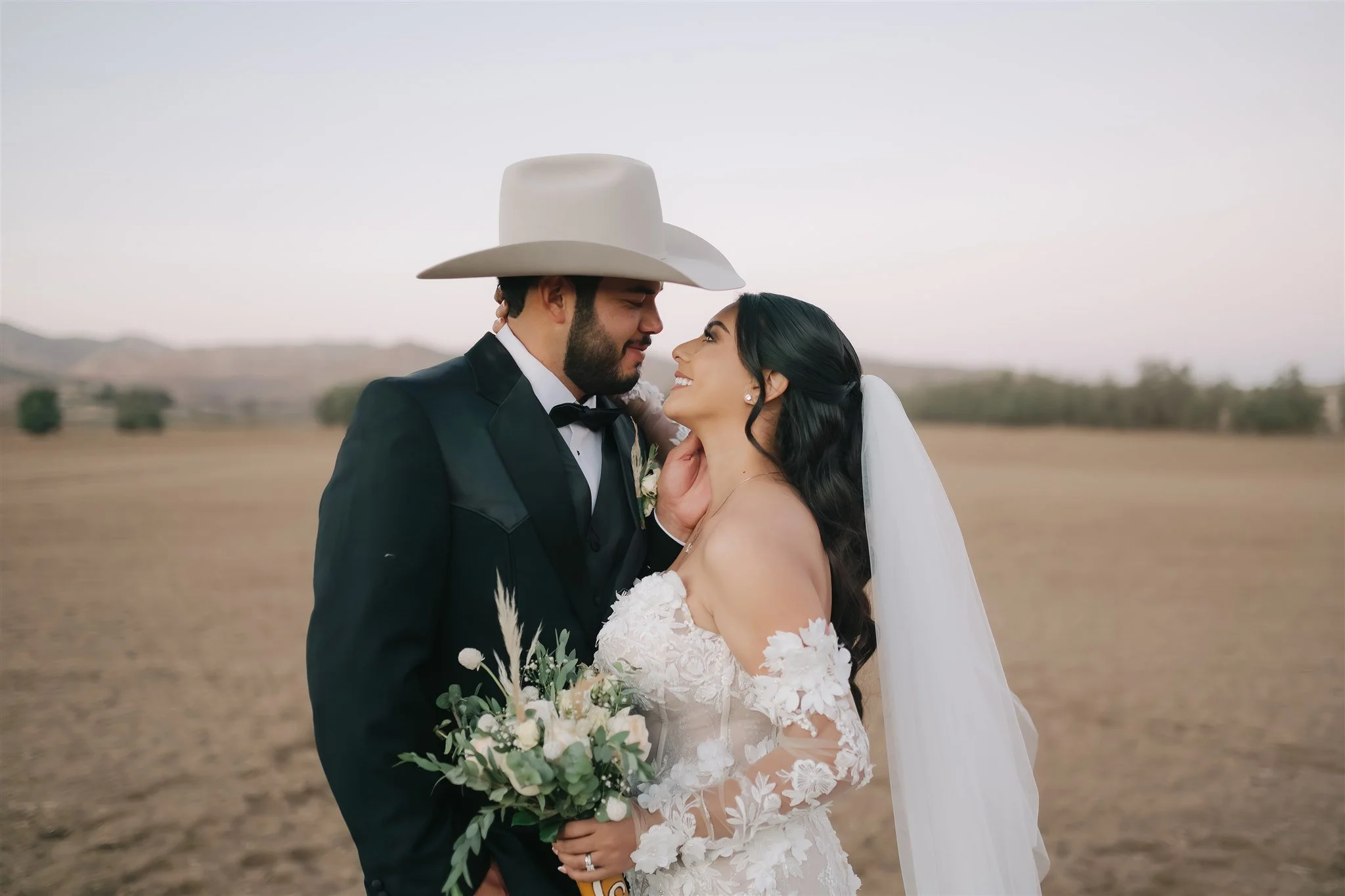 SUSANNA & TONY WESTERN WEDDING IN VALLE DE LAS PALMAS