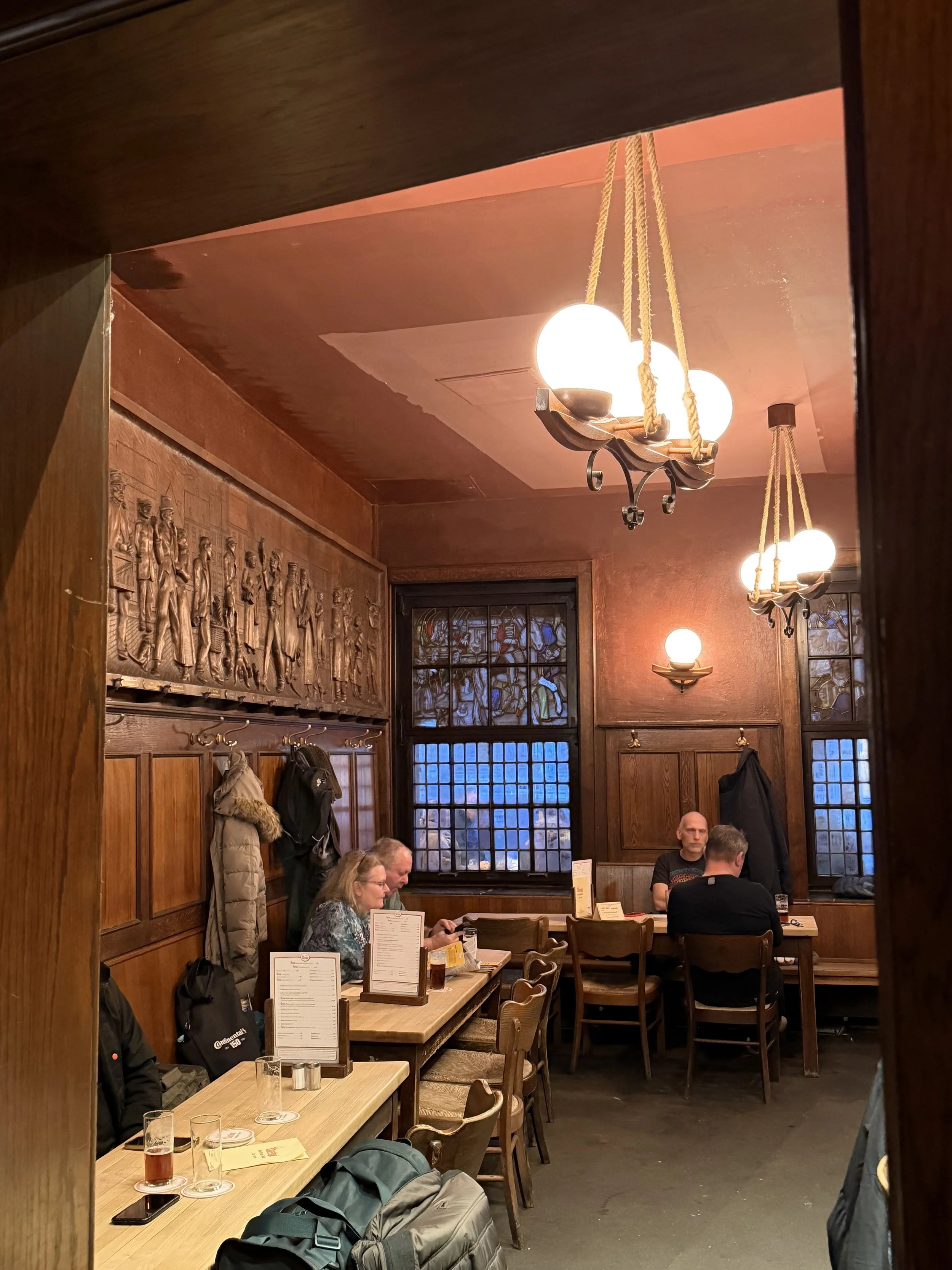 Cold outside, but bier flows in here!