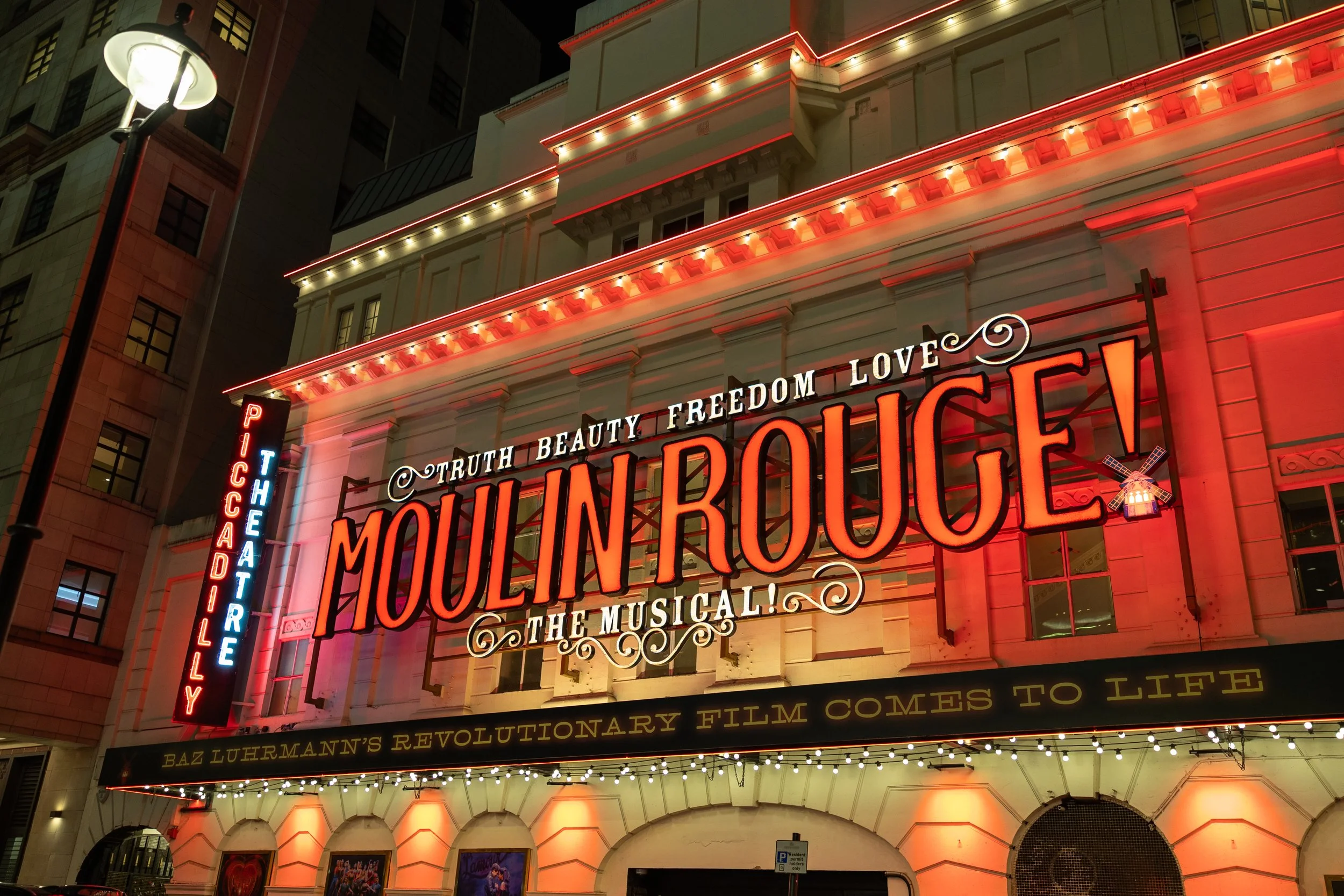 "Moulin Rouge Lights Up London"