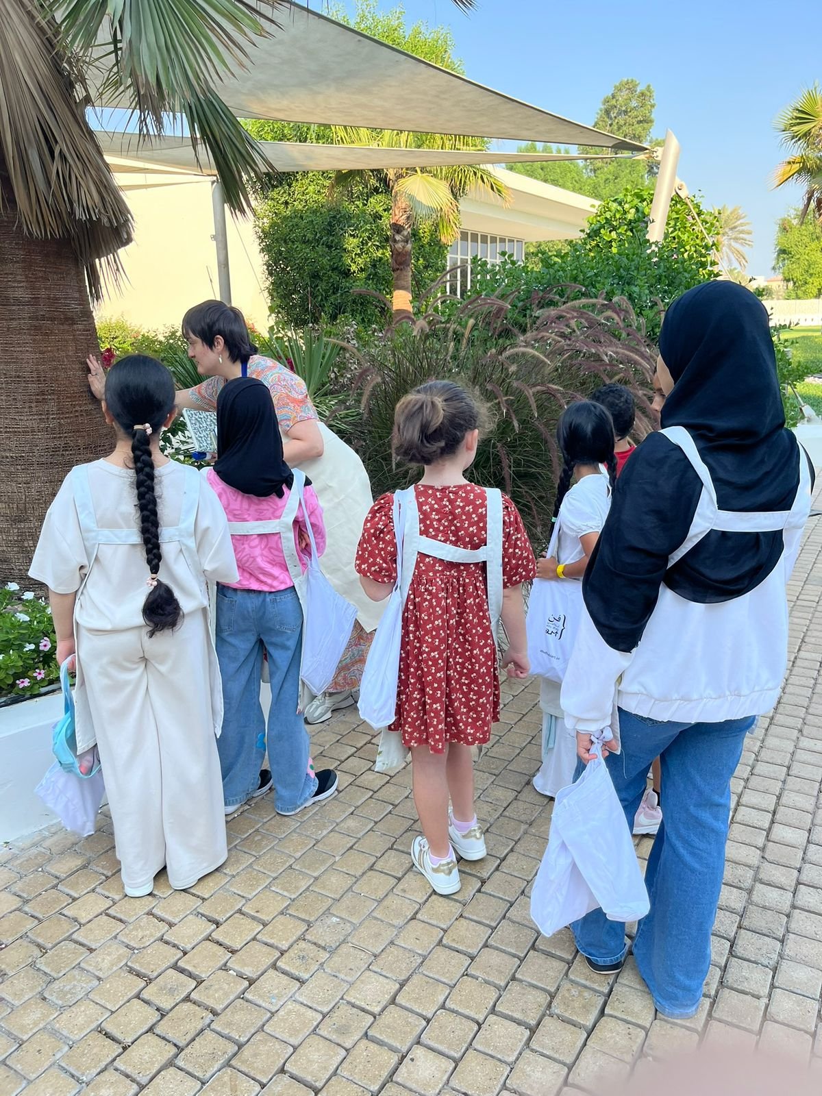 Found prints with soft clay (ages 6-12)
Manarat Al Saadiyat 
Oct 2025