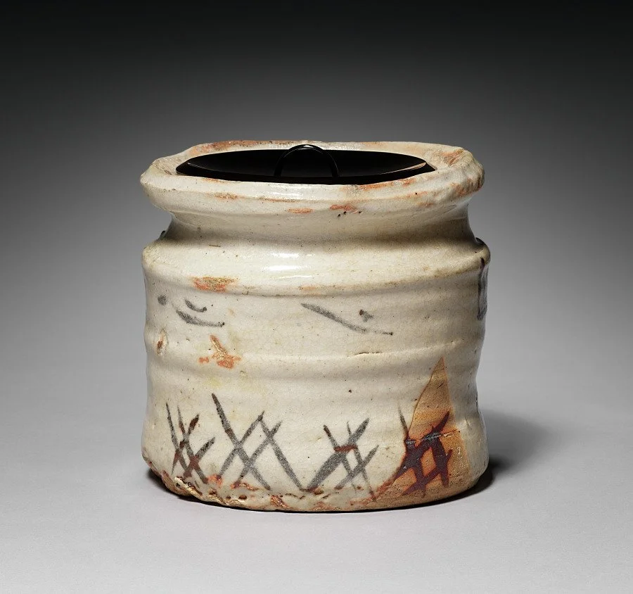 Shino glaze water jar for tea ceremony from Edo Period.