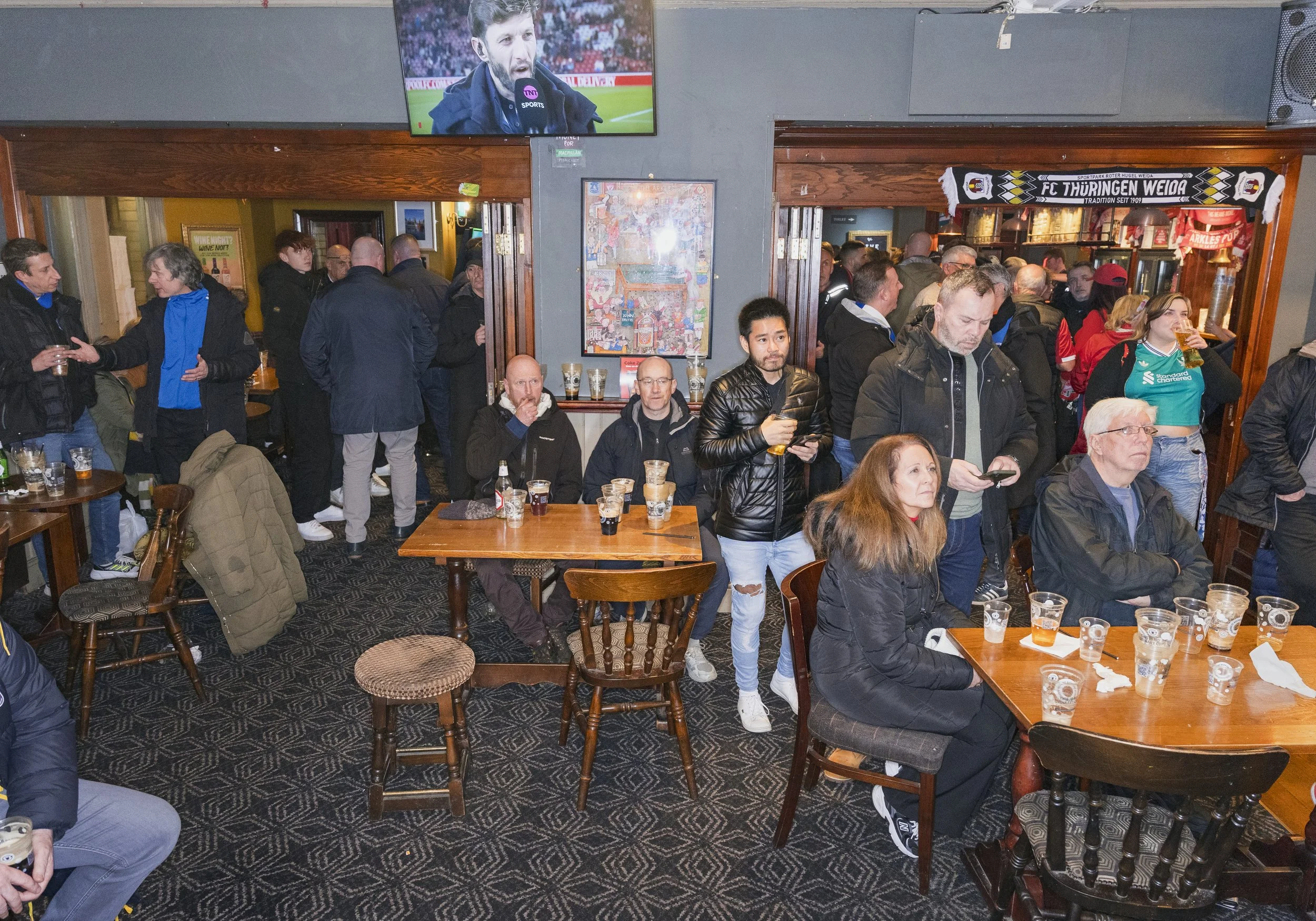 The pub next to Anfield stadium where away fans are welcome. Minutes before K.O. in FA Cup game vs. Brighton and Hove Albion.