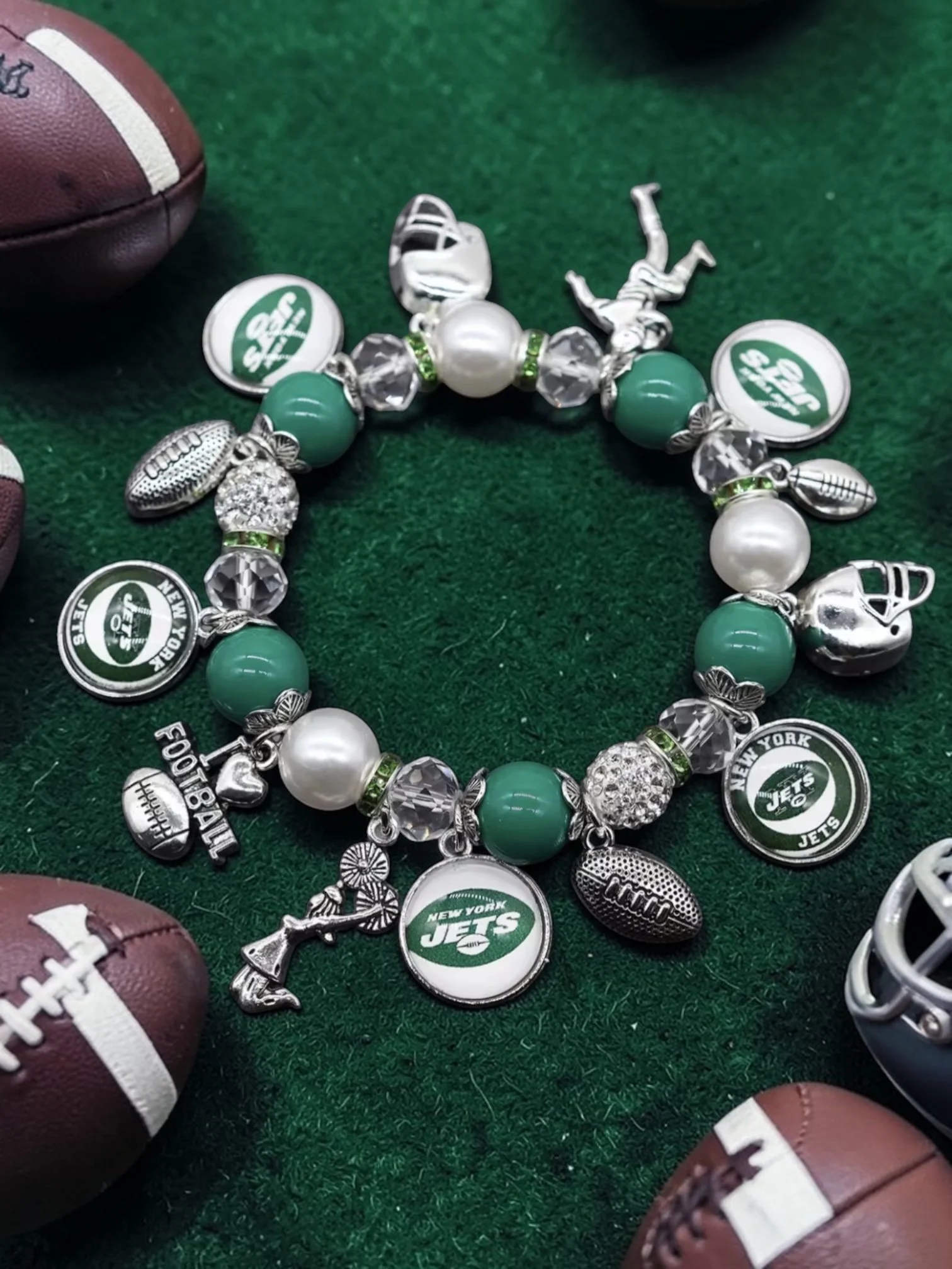 B113 Fan Charm Bracelet - Football Edition Jets (Copy)