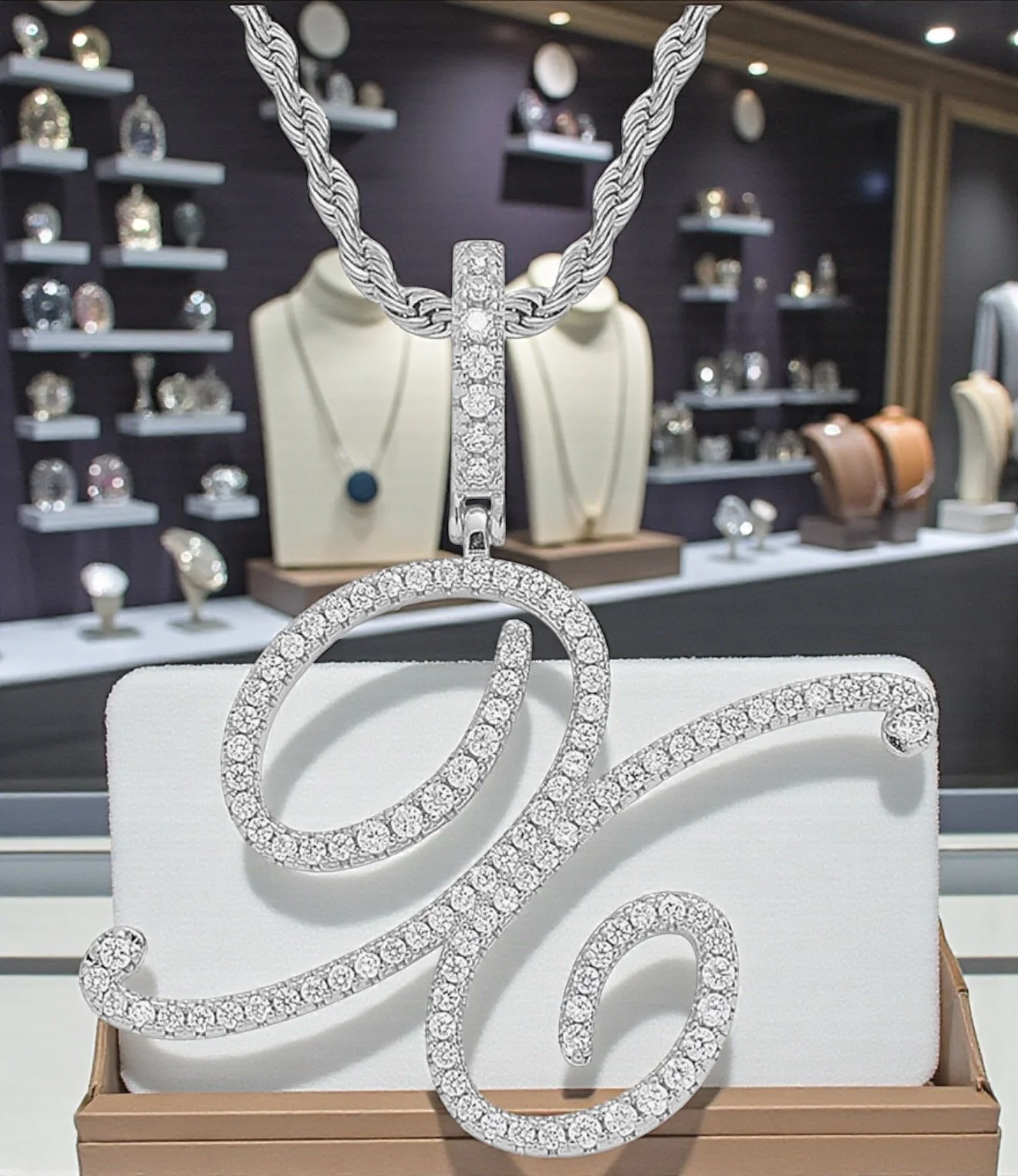 SS524 Sassy's Dazzling Gold Initial 