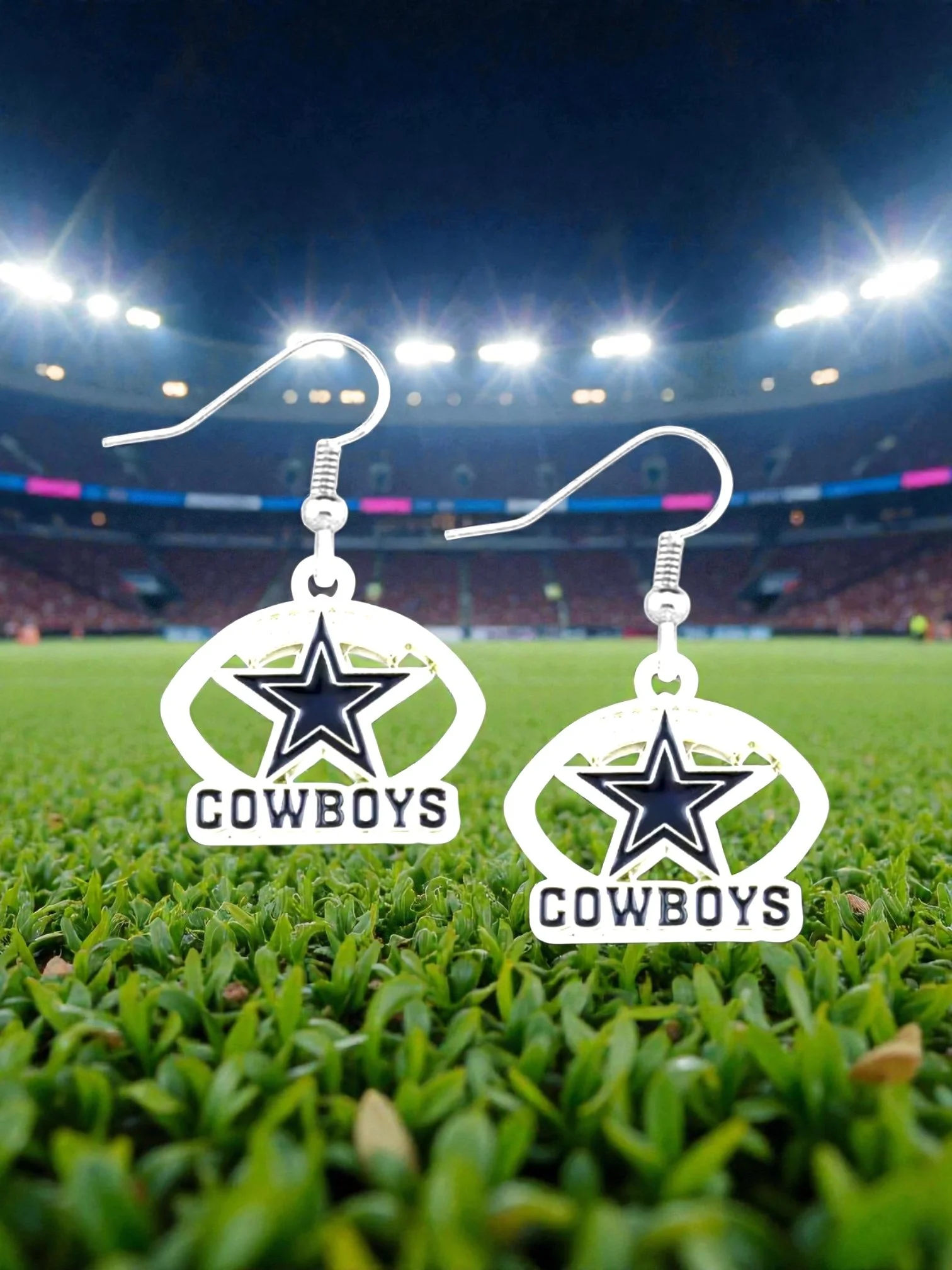 E102 Dallas Cowboys  With A Football Curve Earrings