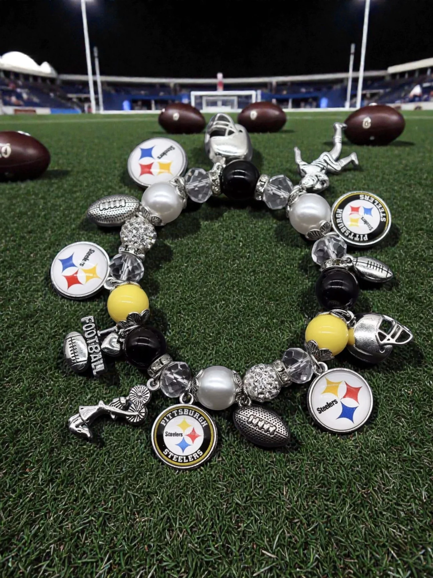 B110 Fan Charm Bracelet - Football Edition Pittsburgh Steelers