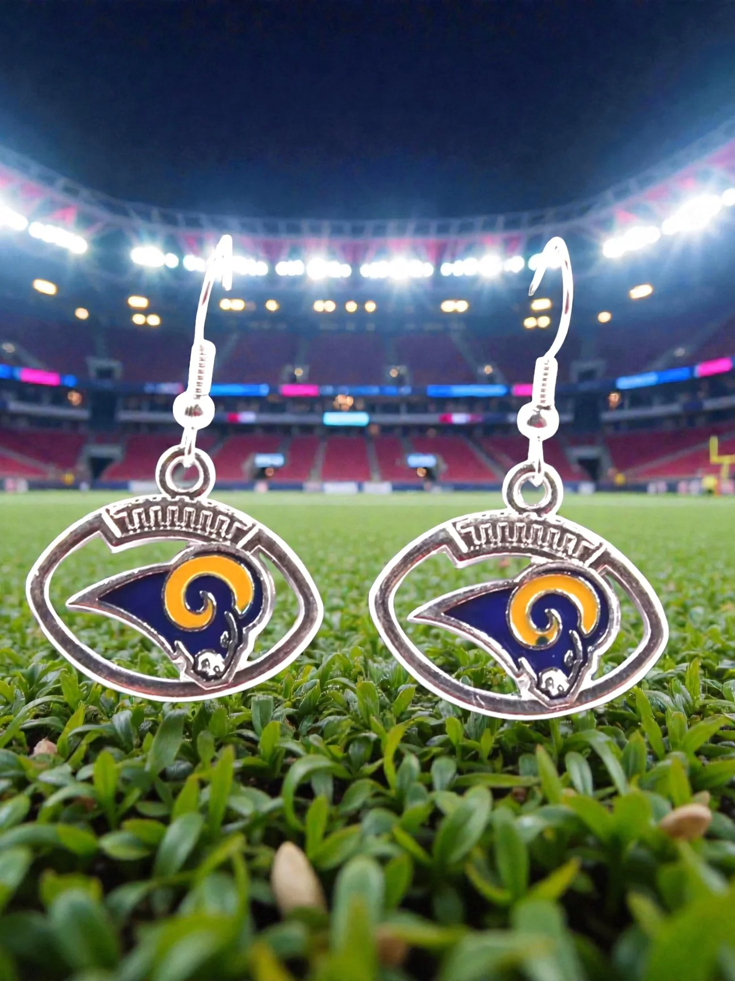 E110 Los Angles Rams With A Football Curve Earrings