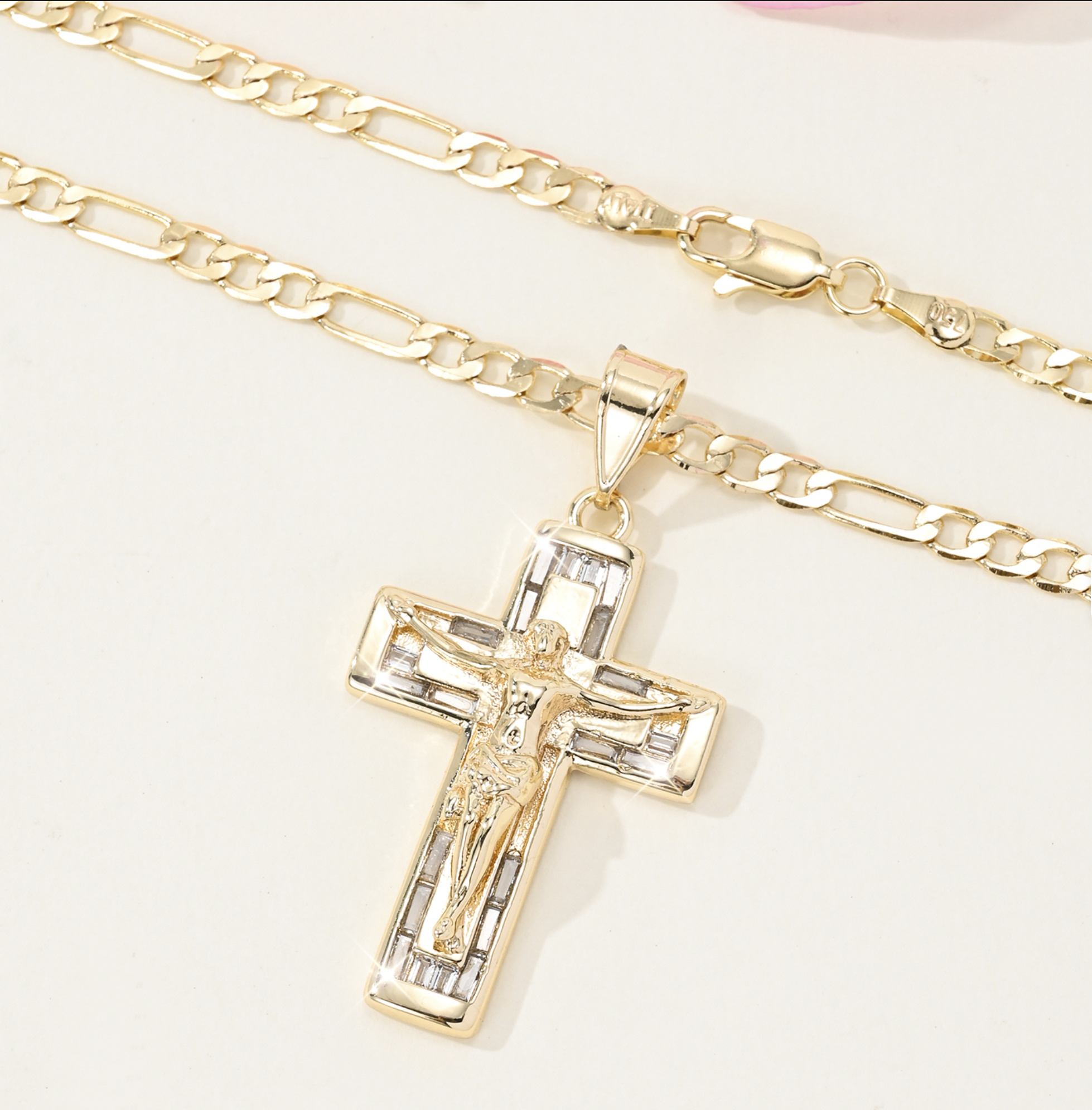 FJ235 18k Gold-Plated Crucifix Necklace with Chain