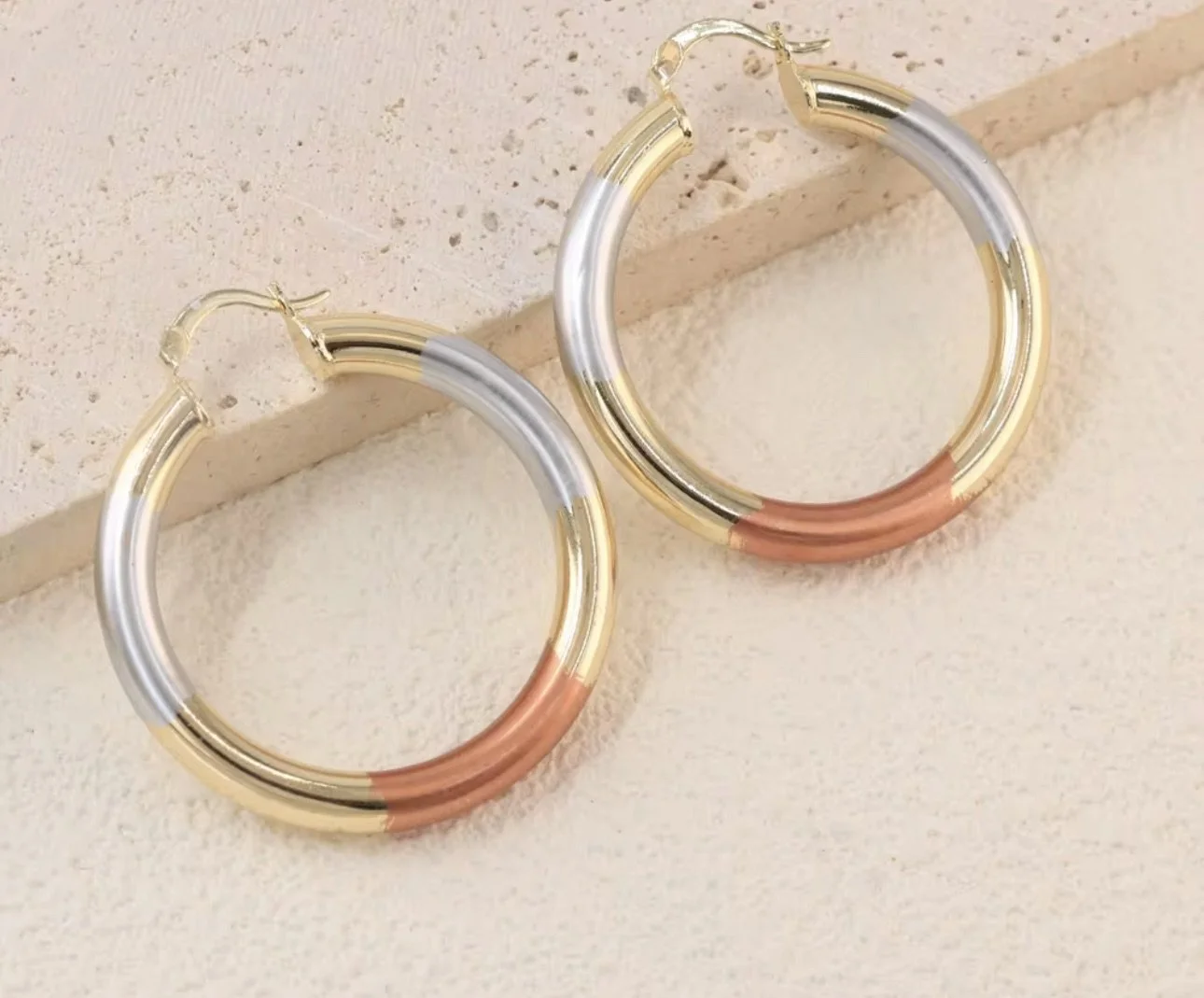 ER09 Tri-Tone Elegance Hoop Earrings