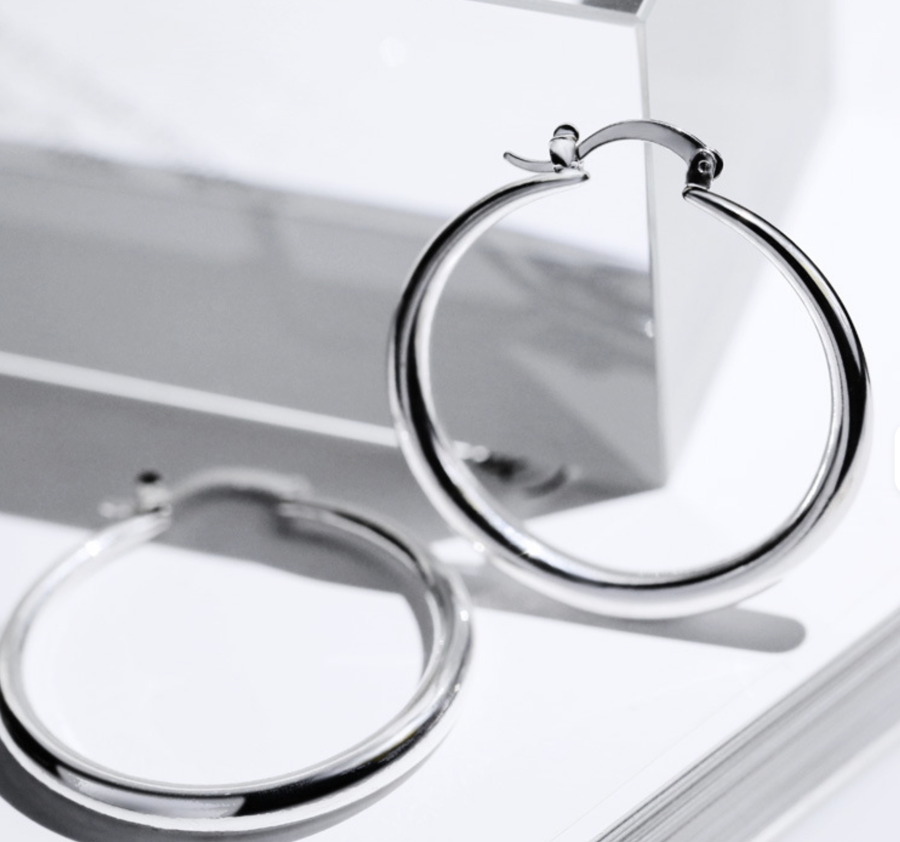 ER02 Sterling Silver Hoop Earrings