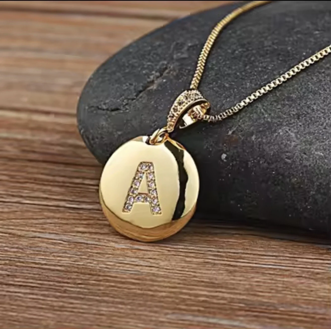 C901 Elegant Initial Necklace with Sparkling Pendant