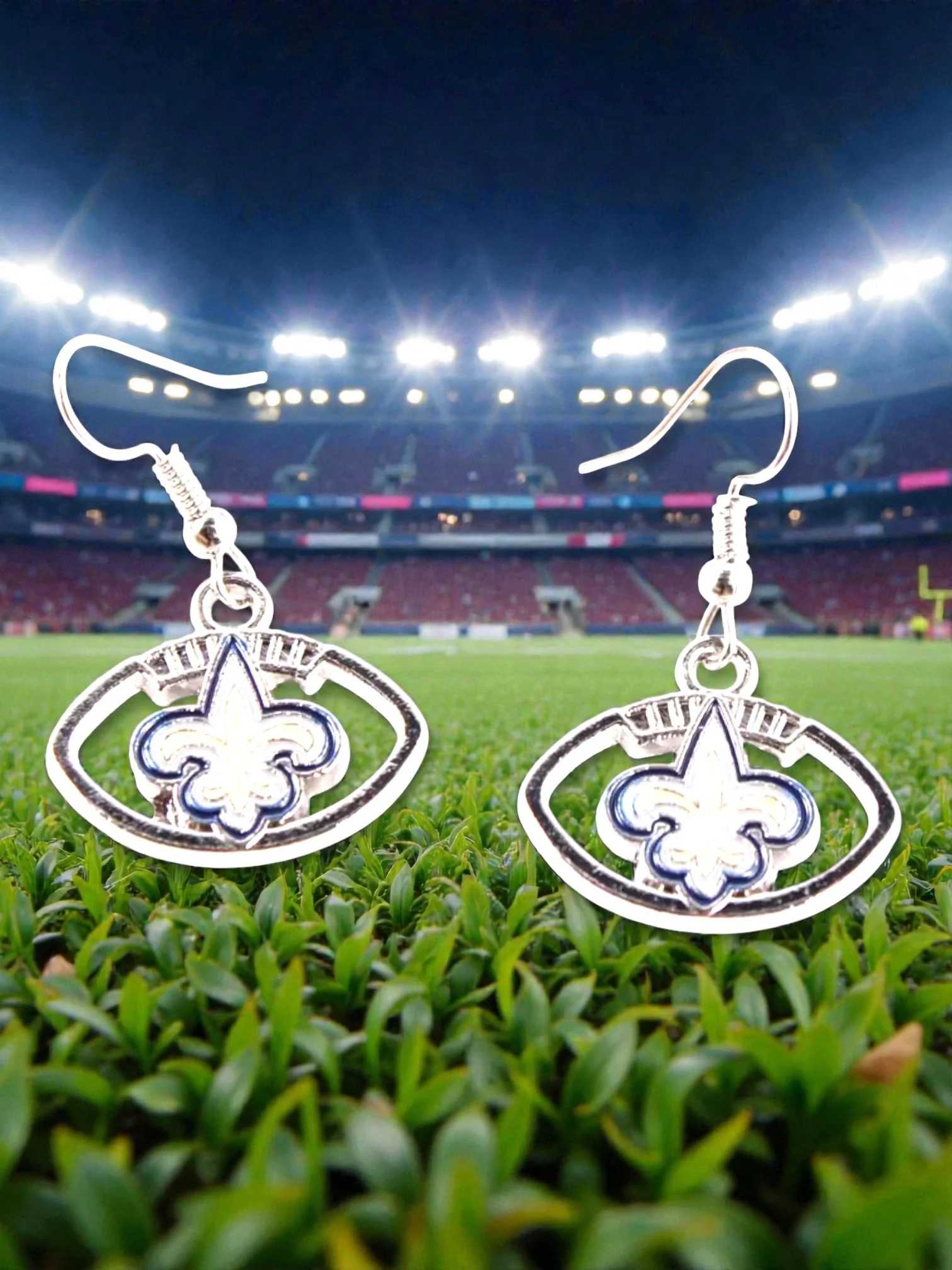 E120 New Orleans Saints With A Football Curve Earrings