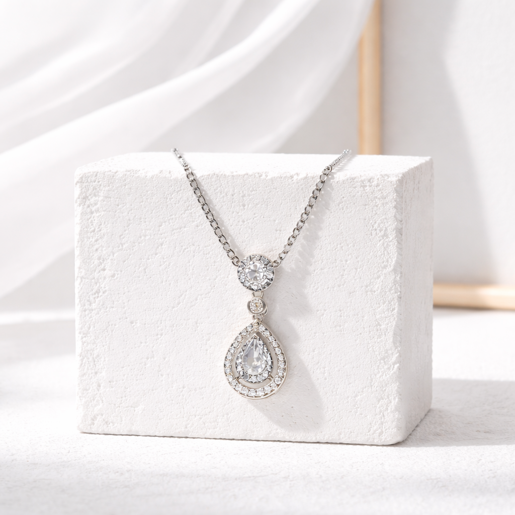 SK314 22' 925 Sterling Silver Elegant Teardrop Cubic Zirconia Necklace