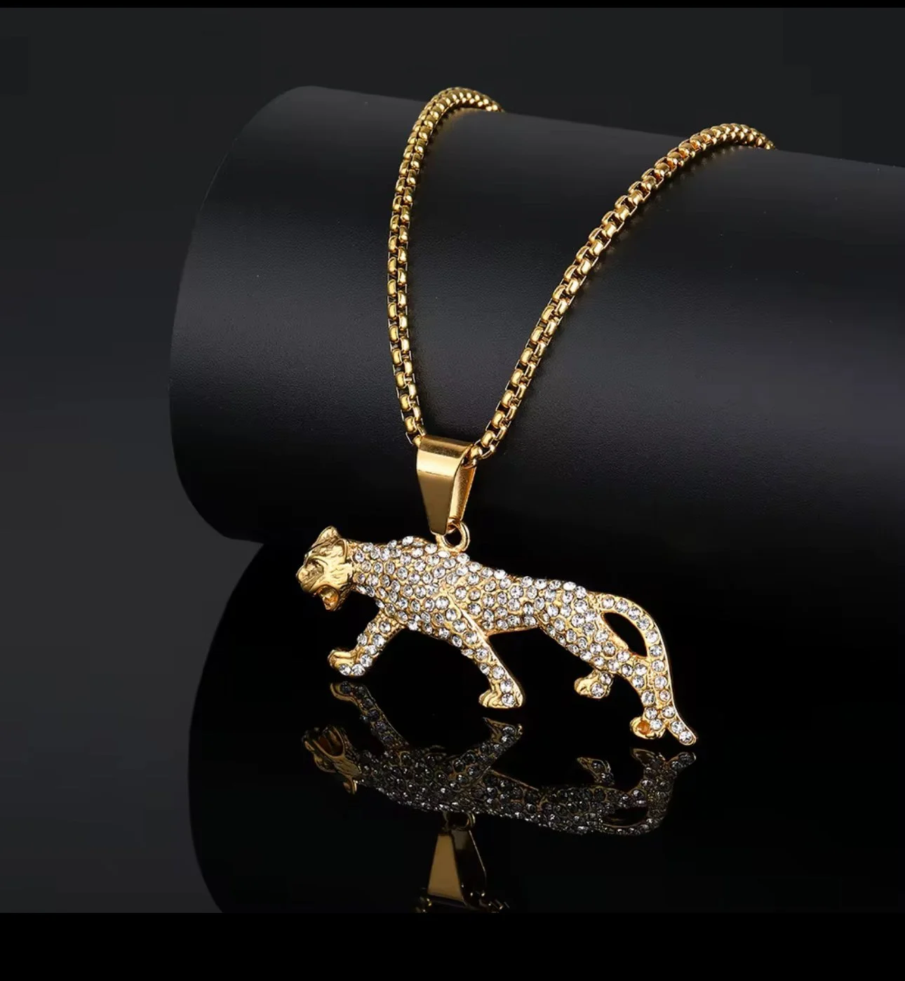 B09 Crystal Panther Gold Pendant Necklace