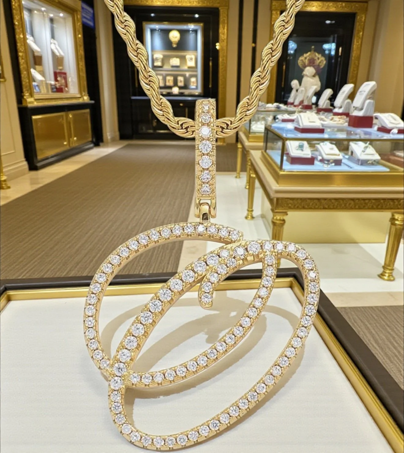 SS515 Sassy's Dazzling Gold Initial 