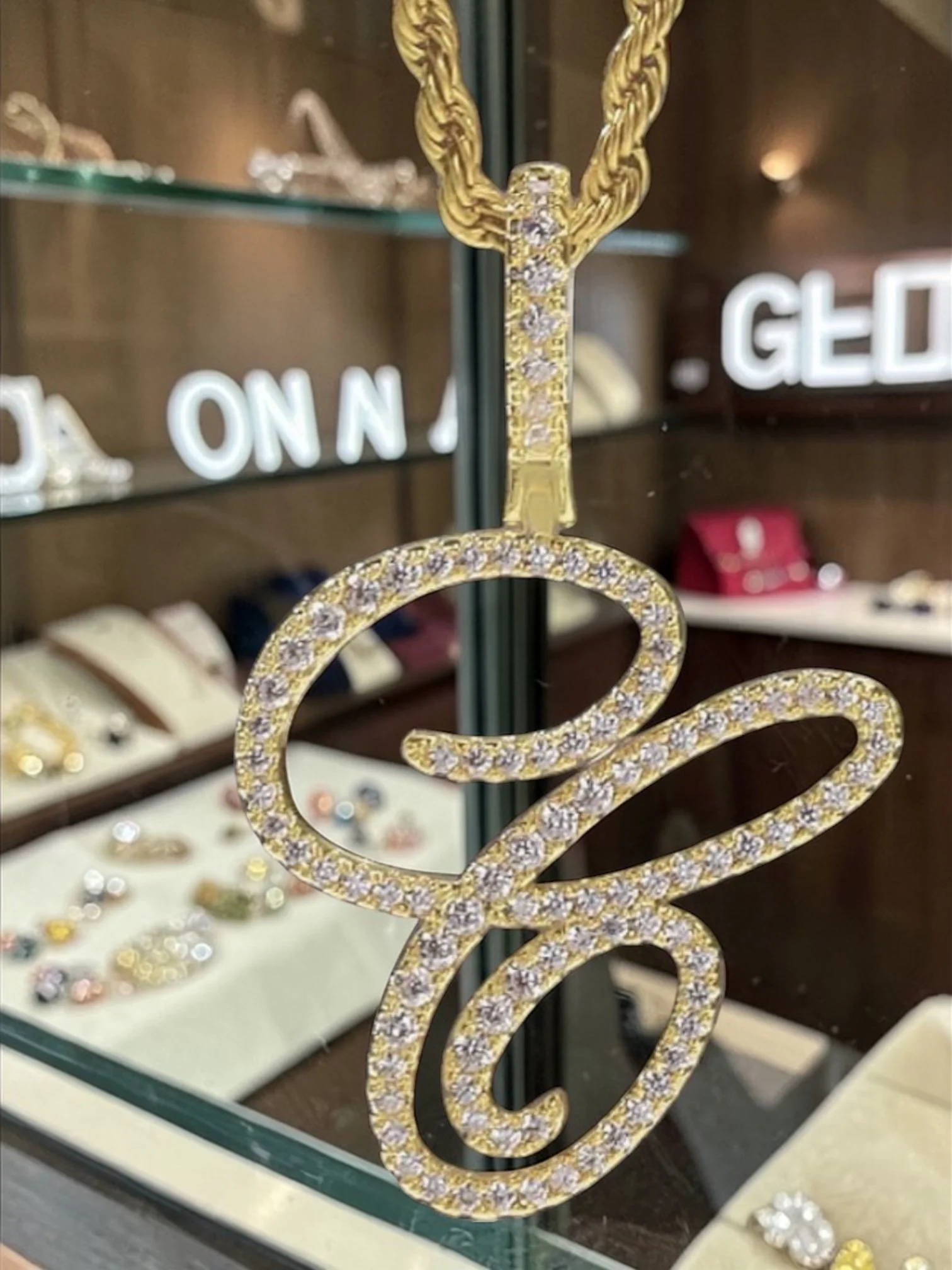SS503 Sassy's Dazzling Gold Initial 