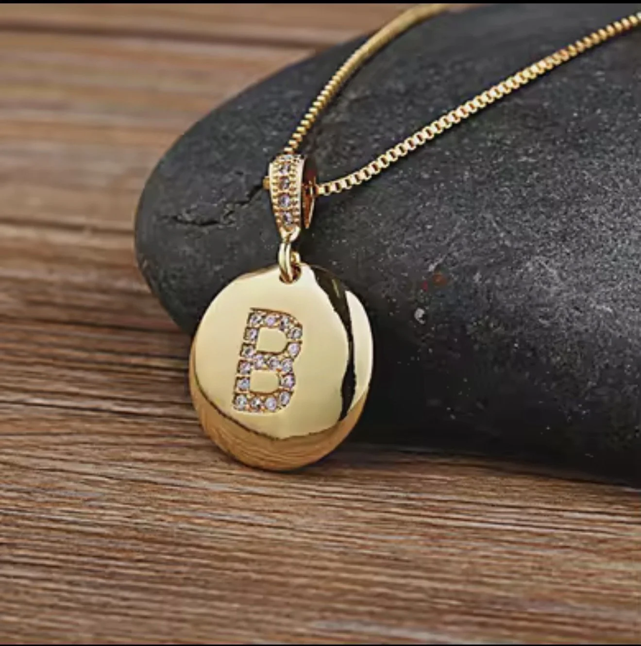 C902 Personalized Gold Initial Necklace