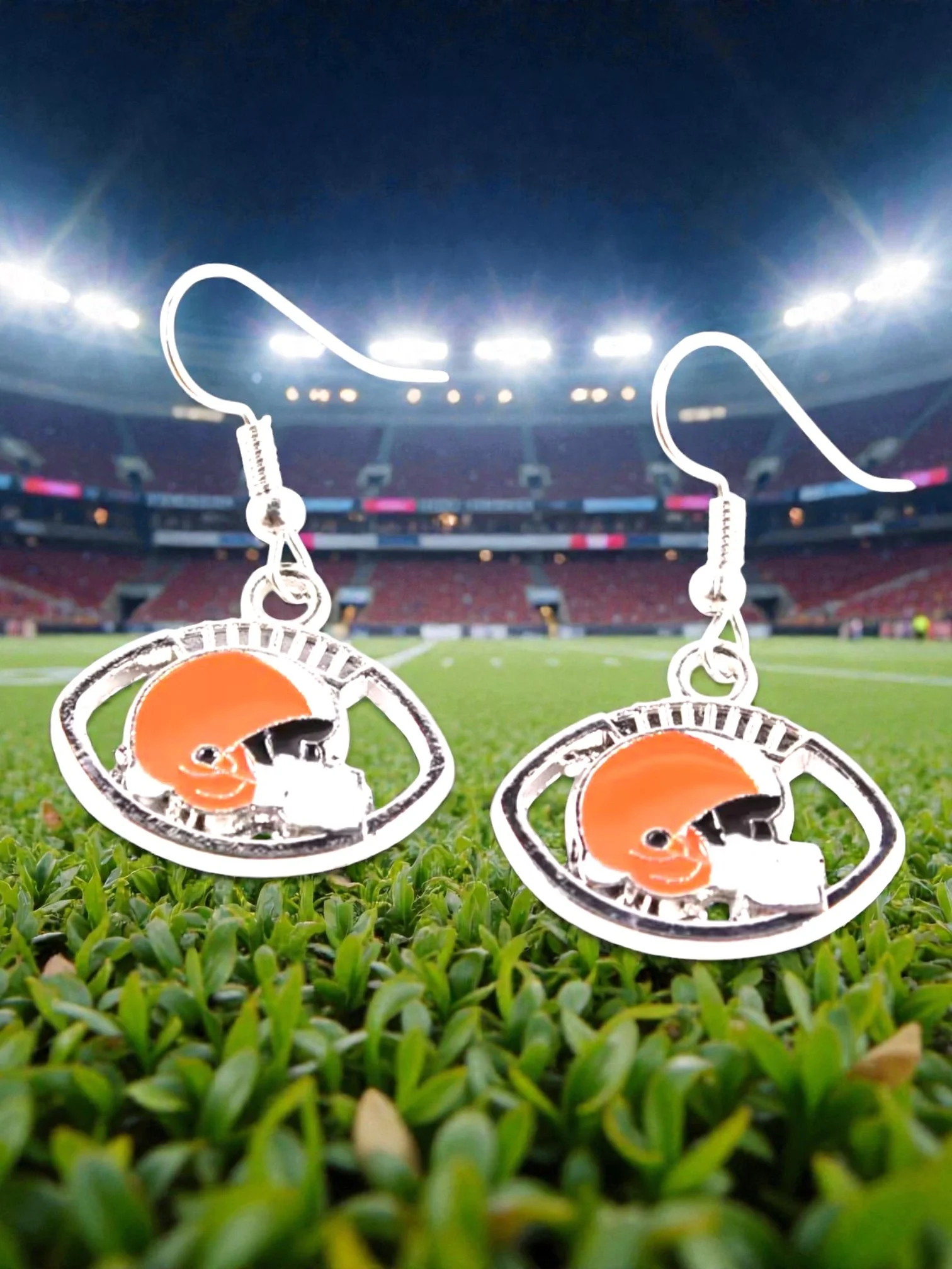 E128 Cleveland Browns With A Football Curve Earrings