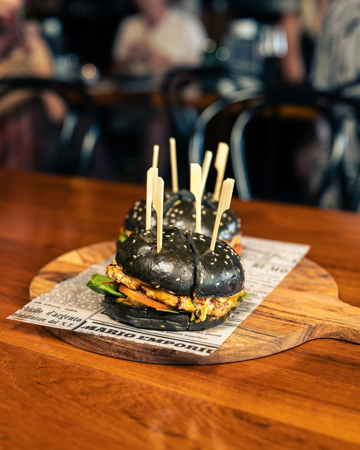 Can you believe a burger and drink for just $20 😳

I can&rsquo;t either, but it&rsquo;s true. So don&rsquo;t waste another moment, and come down to make the most of your Wednesday evening ✨

#inglewood #food #beaufortstreet