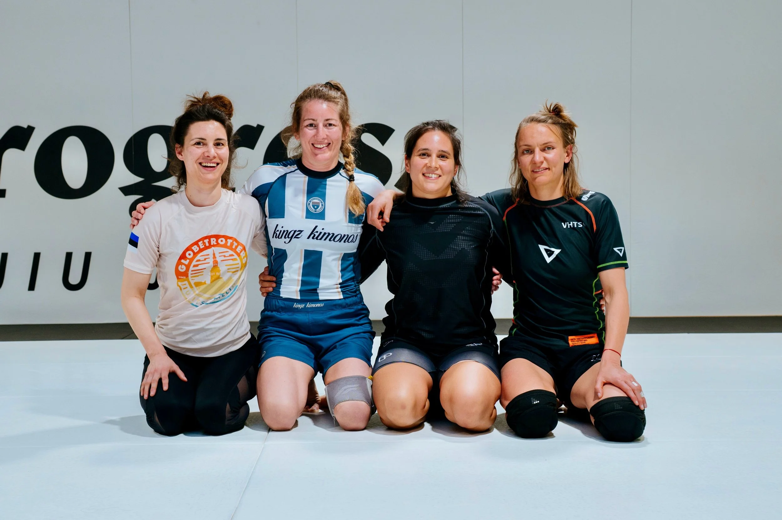 Having a Flinta*/women* only Camp with this team was a dream come true. Comment if you felt safe and had fun with us 💕 Can&rsquo;t wait for the next one in October! @charlotte_jiujitsu @julia.maele @juleschnuleapfelstrudel @calypso_citlali_knits #bj