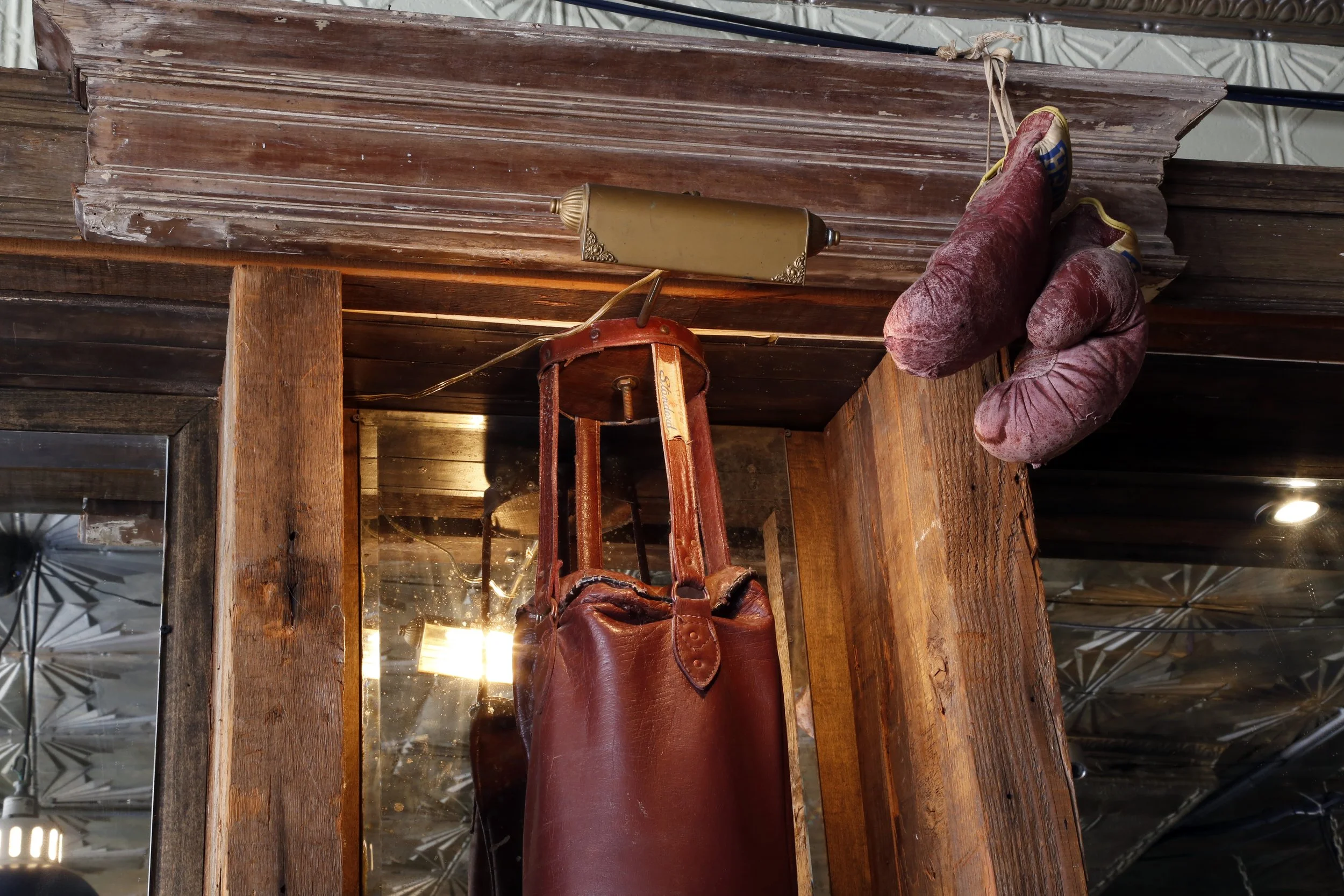 Roebling Sporting Club, Williamsburg's Best Sports Bar and Night Spot