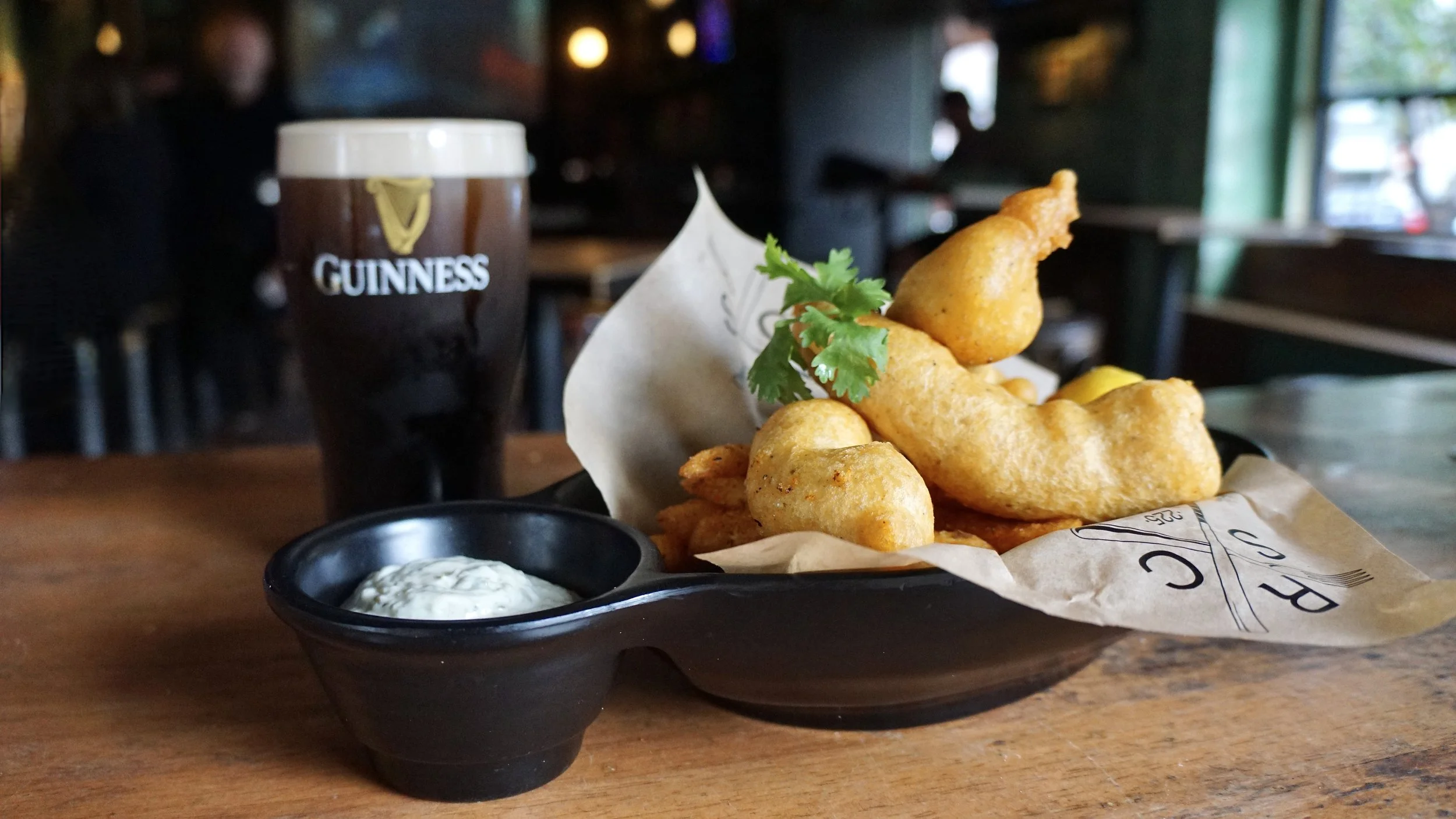 Roebling Sporting Club, Williamsburg's Best Sports Bar and Night Spot