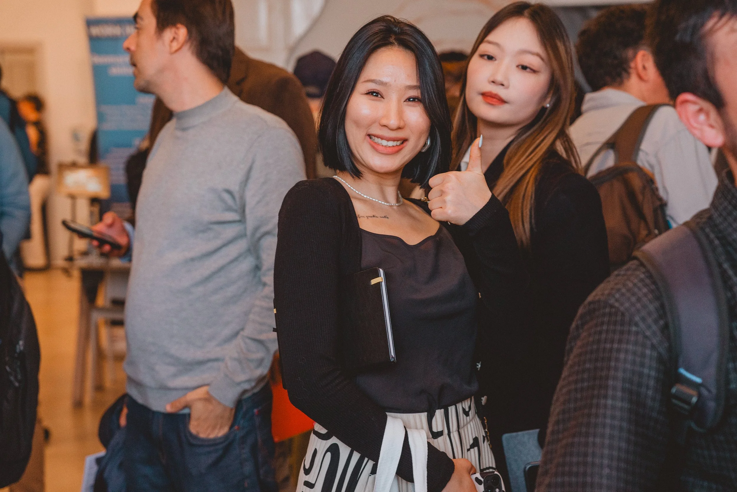 A7405223Web.jpg
