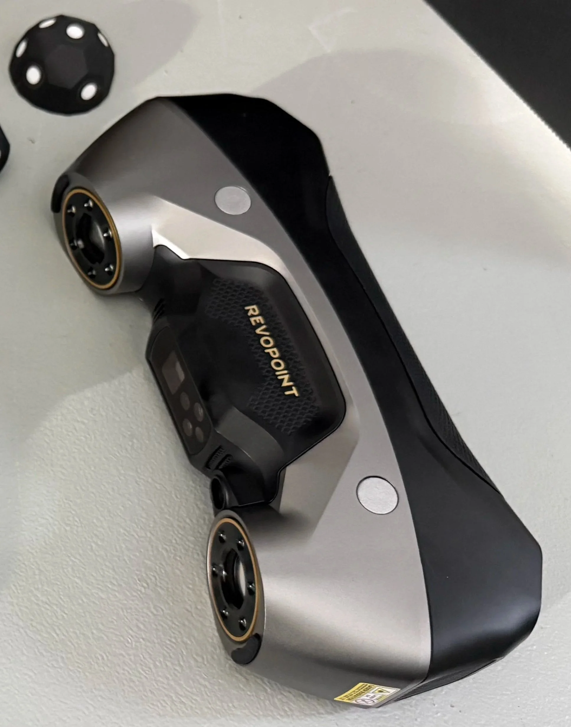 RevoPoint 3D Scanner MetroY Pro
